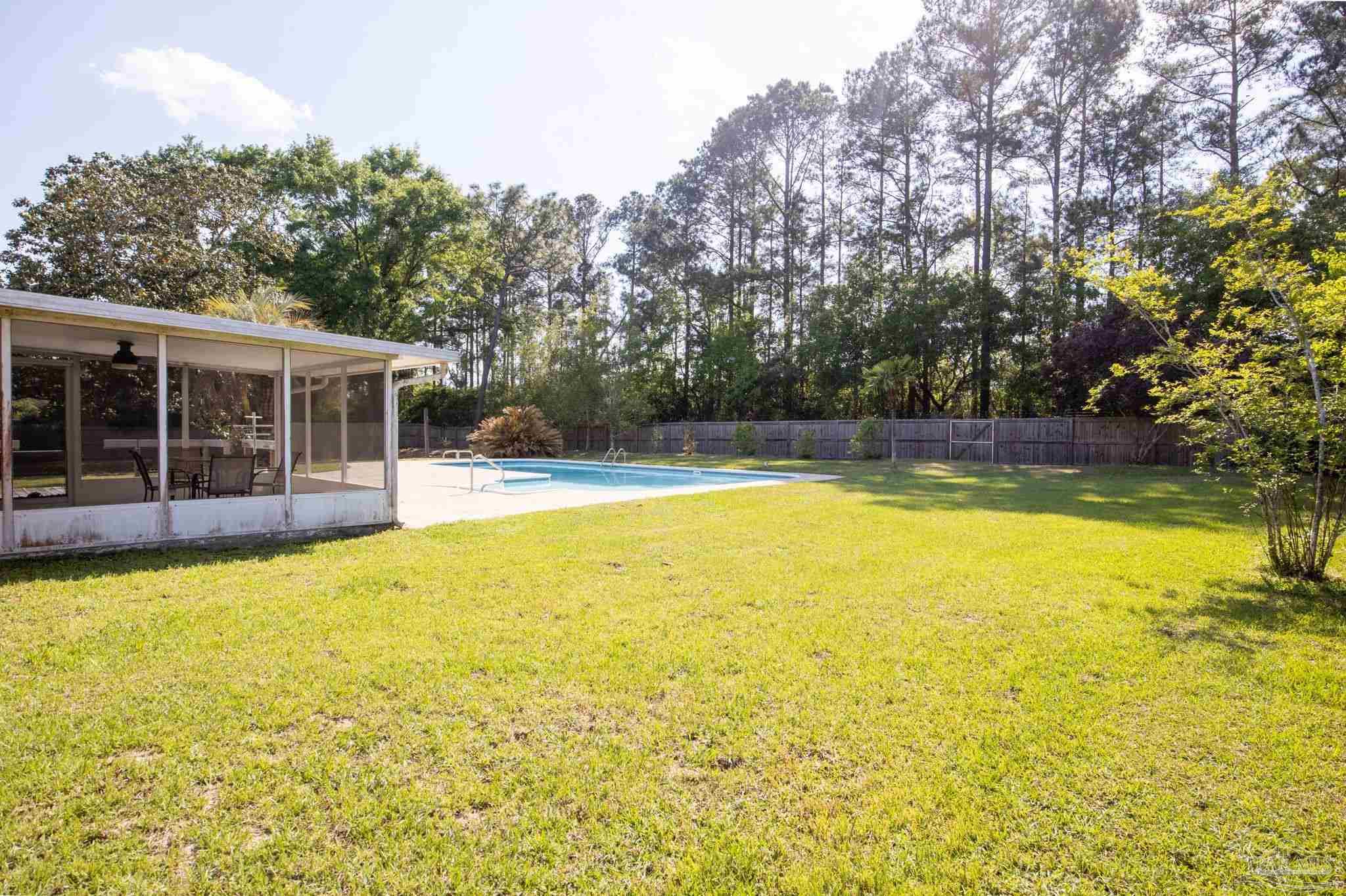 4927 Pattock Pl