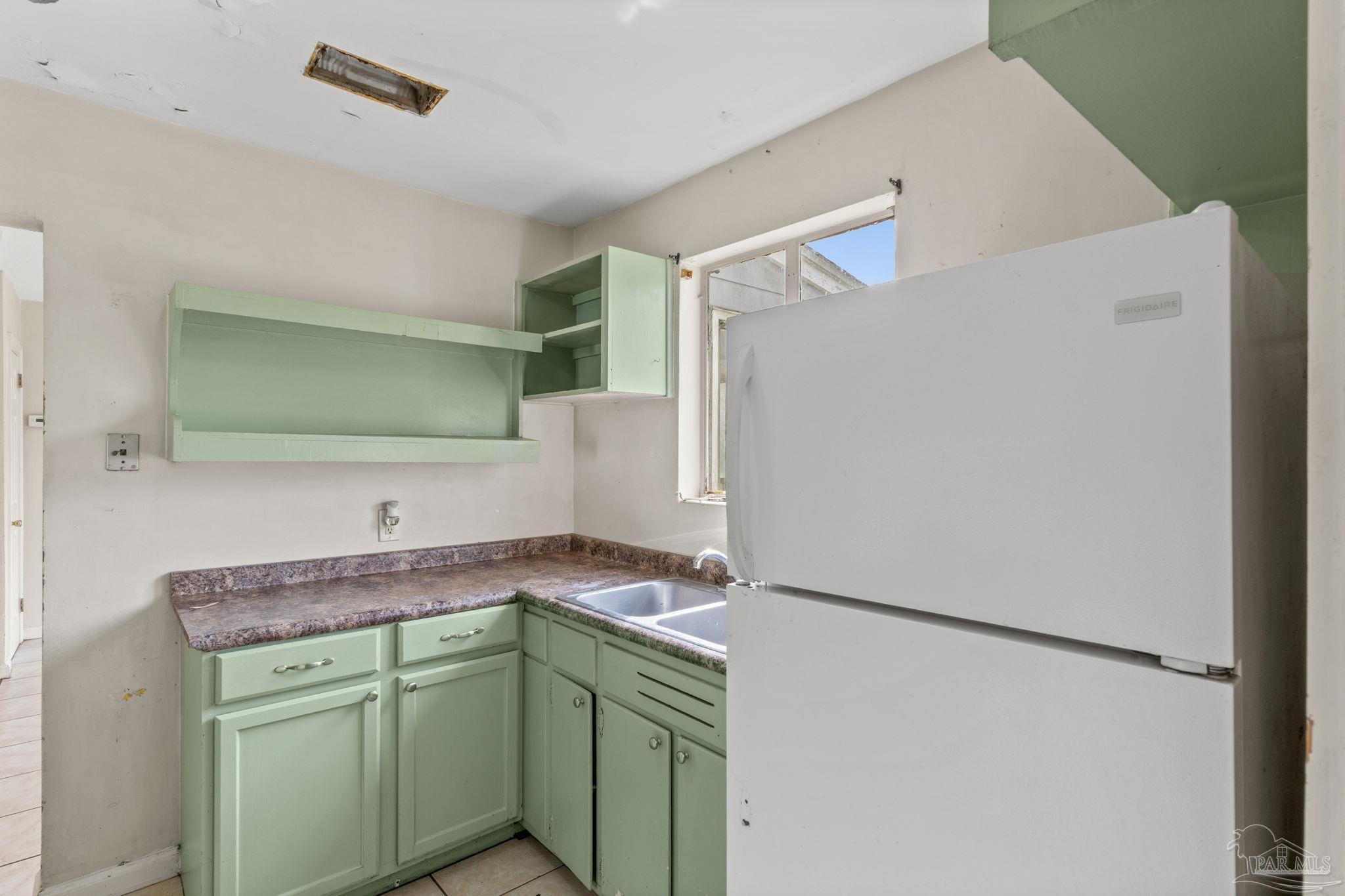 406 Clairmont Dr