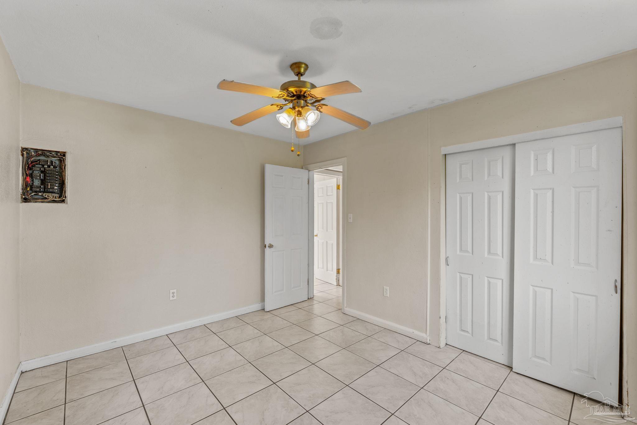 406 Clairmont Dr