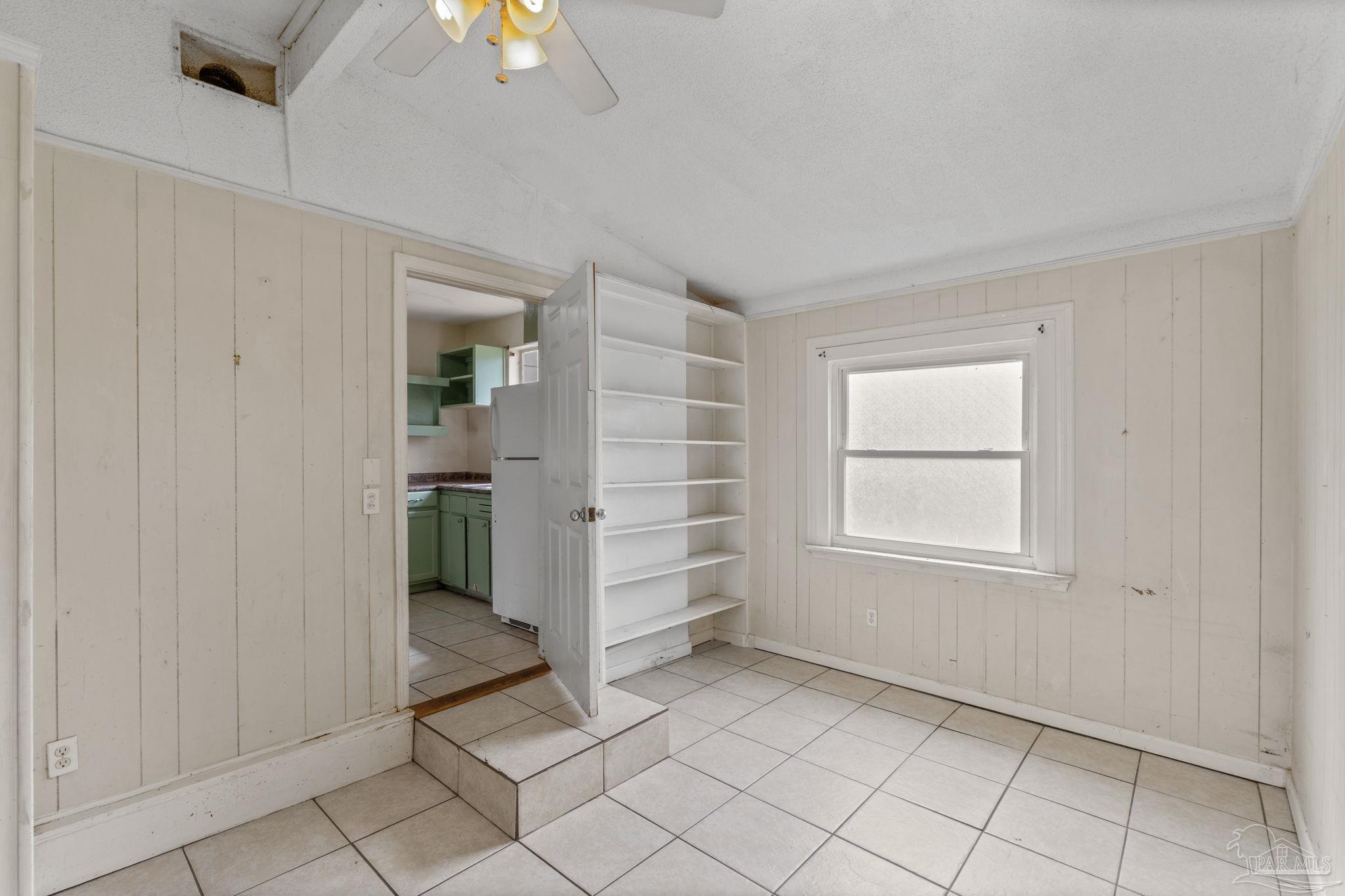 406 Clairmont Dr