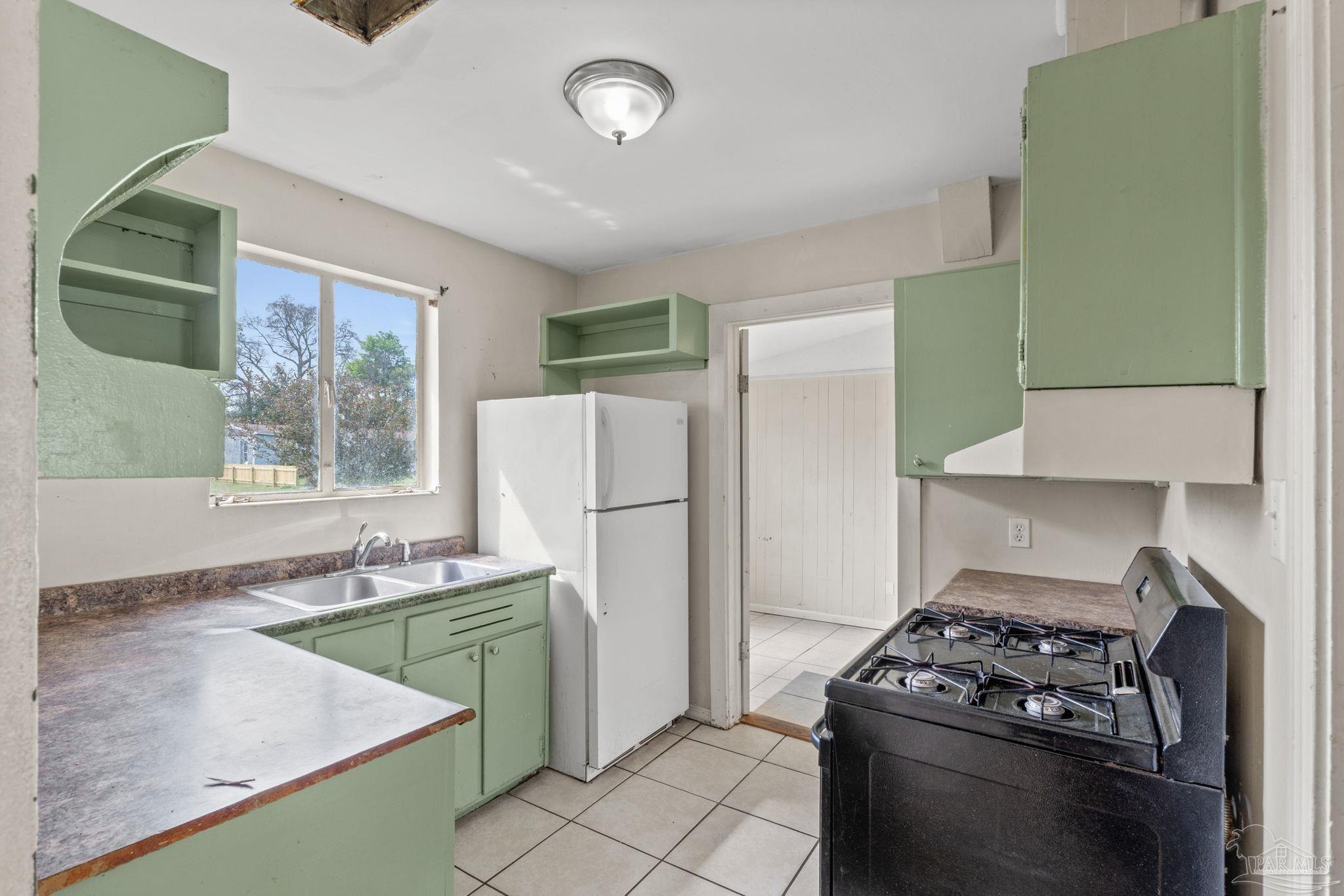 406 Clairmont Dr