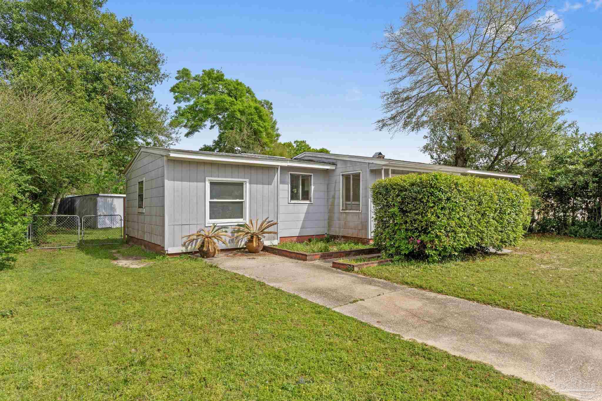 406 Clairmont Dr