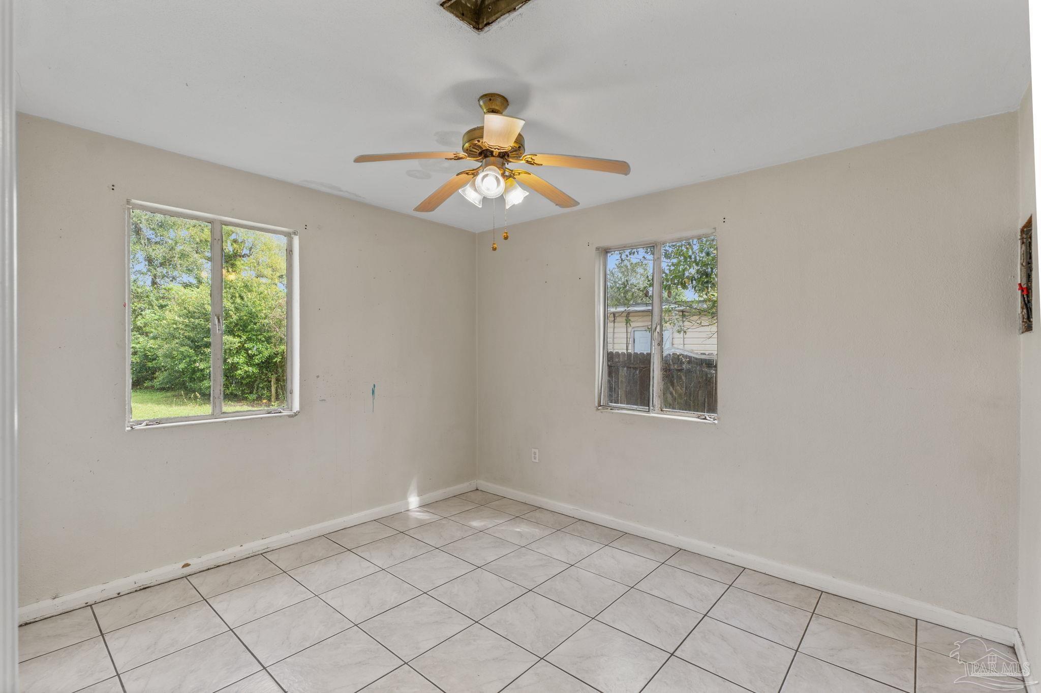 406 Clairmont Dr