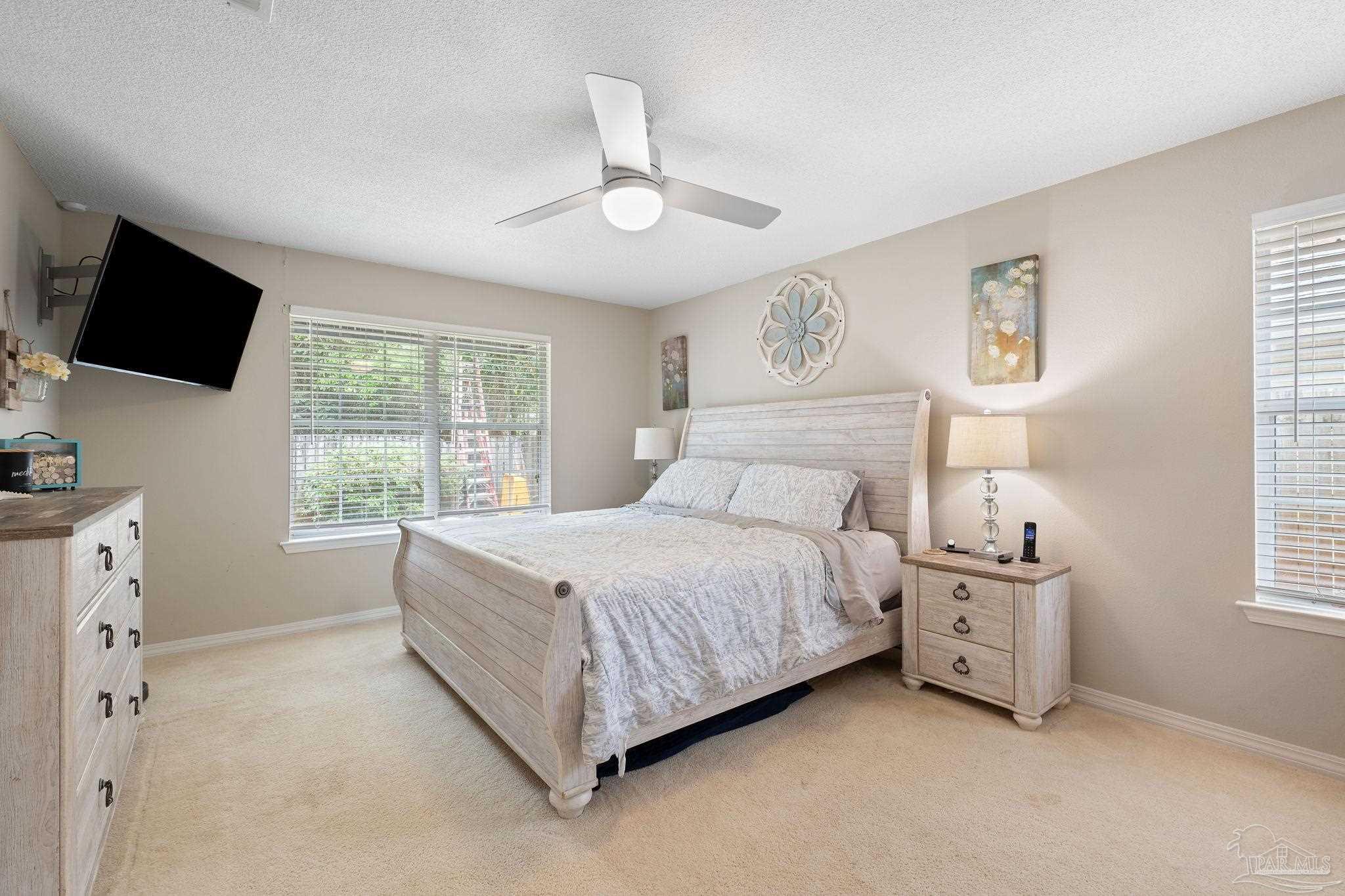 1786 Ivalea Cir