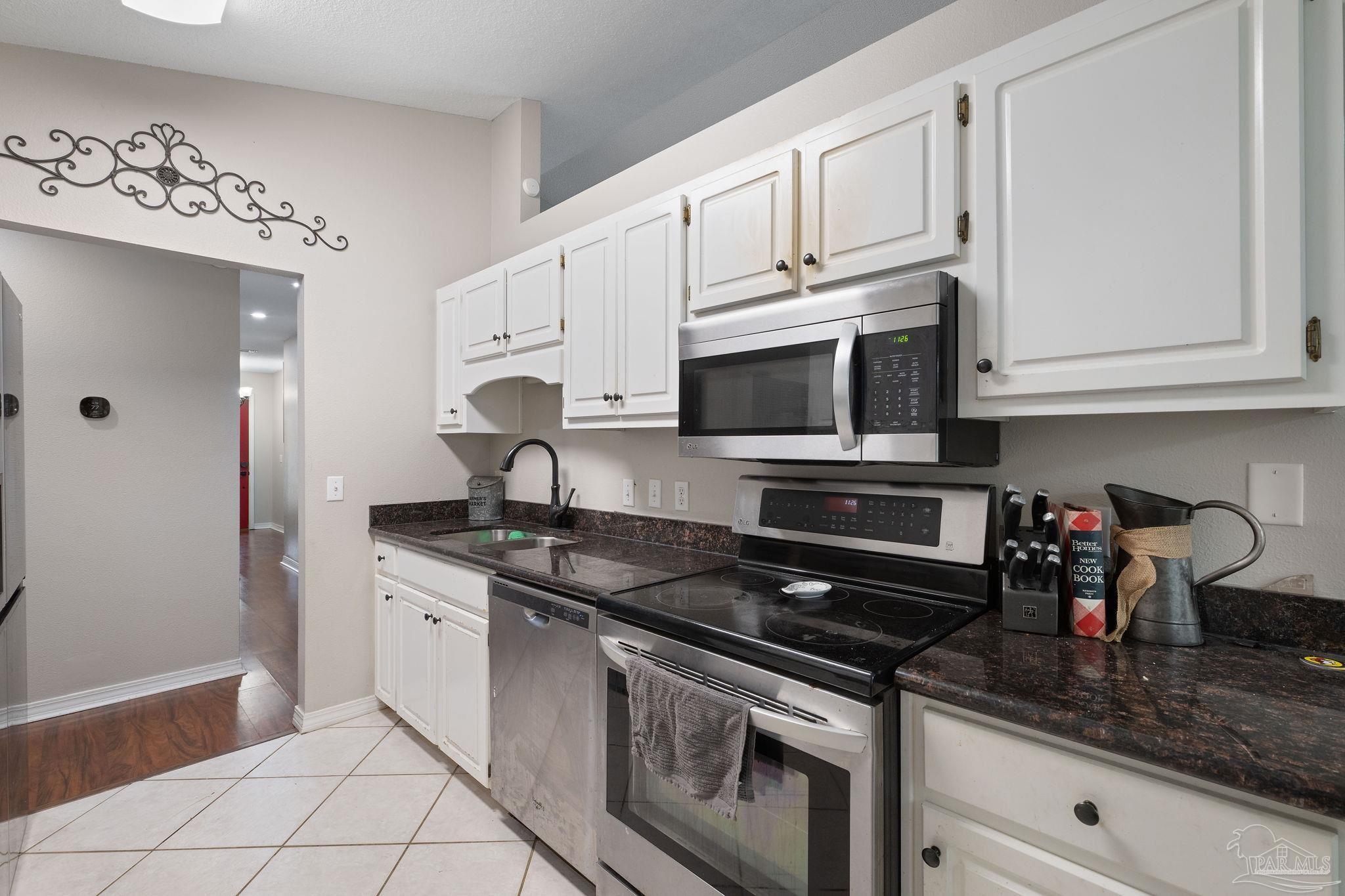 1786 Ivalea Cir