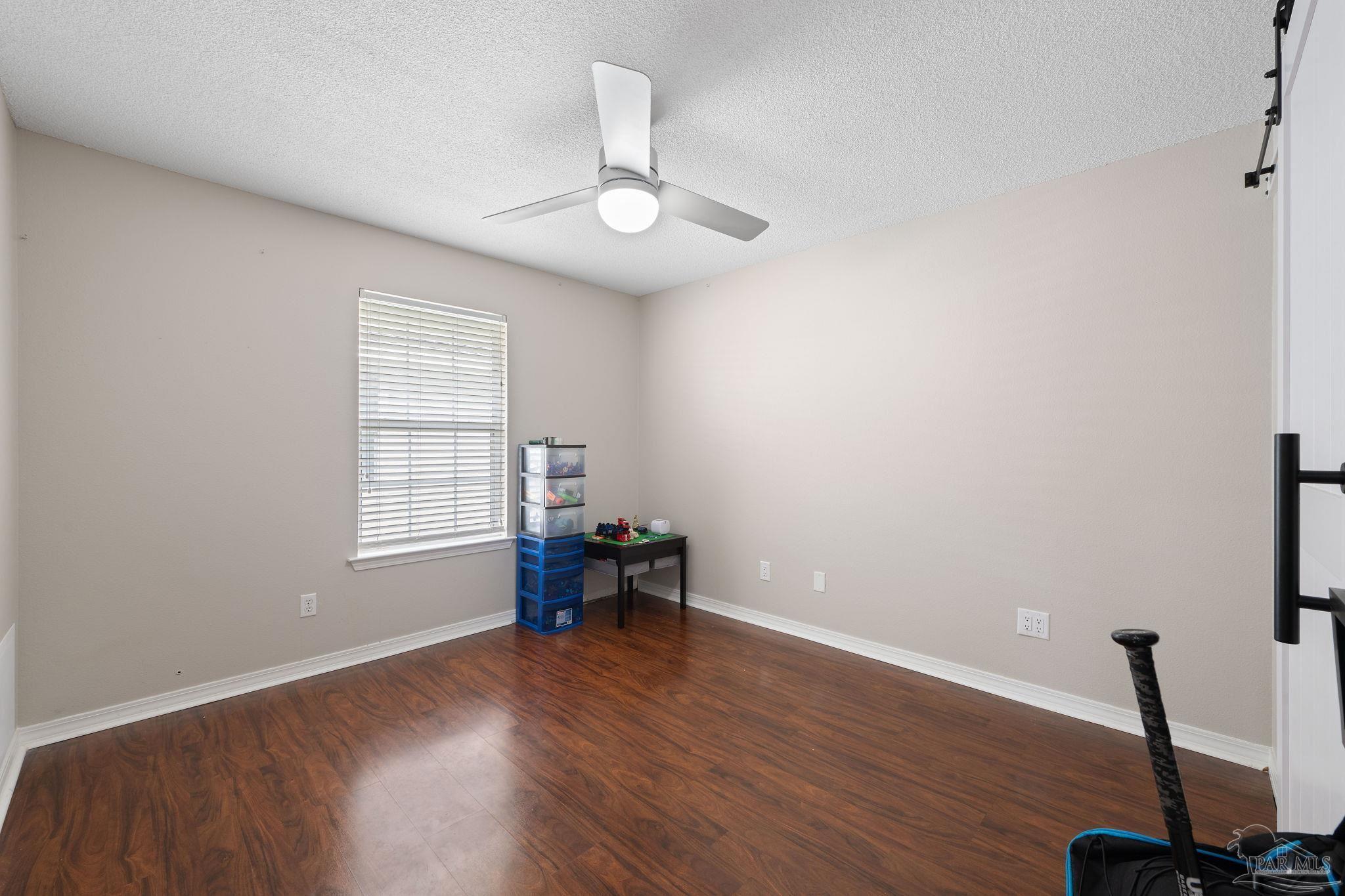 1786 Ivalea Cir
