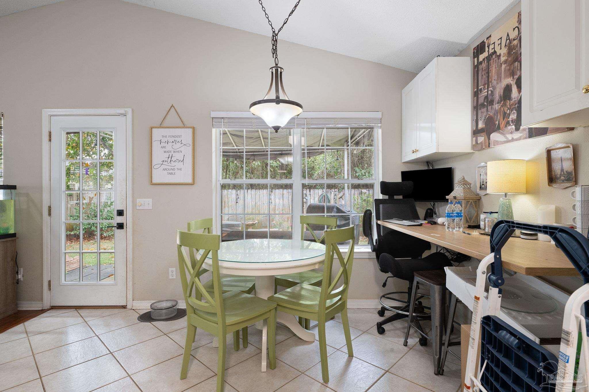 1786 Ivalea Cir