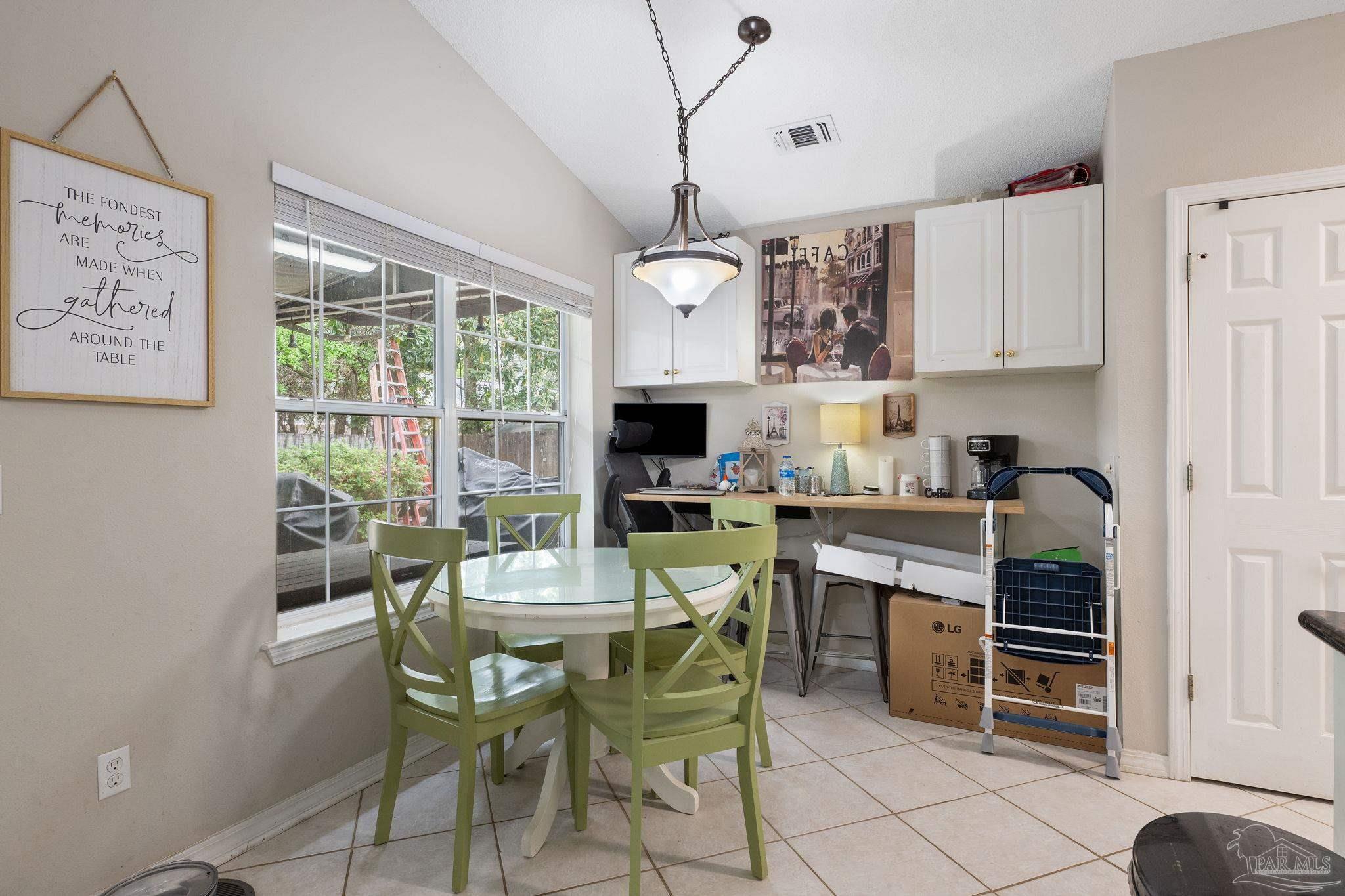 1786 Ivalea Cir