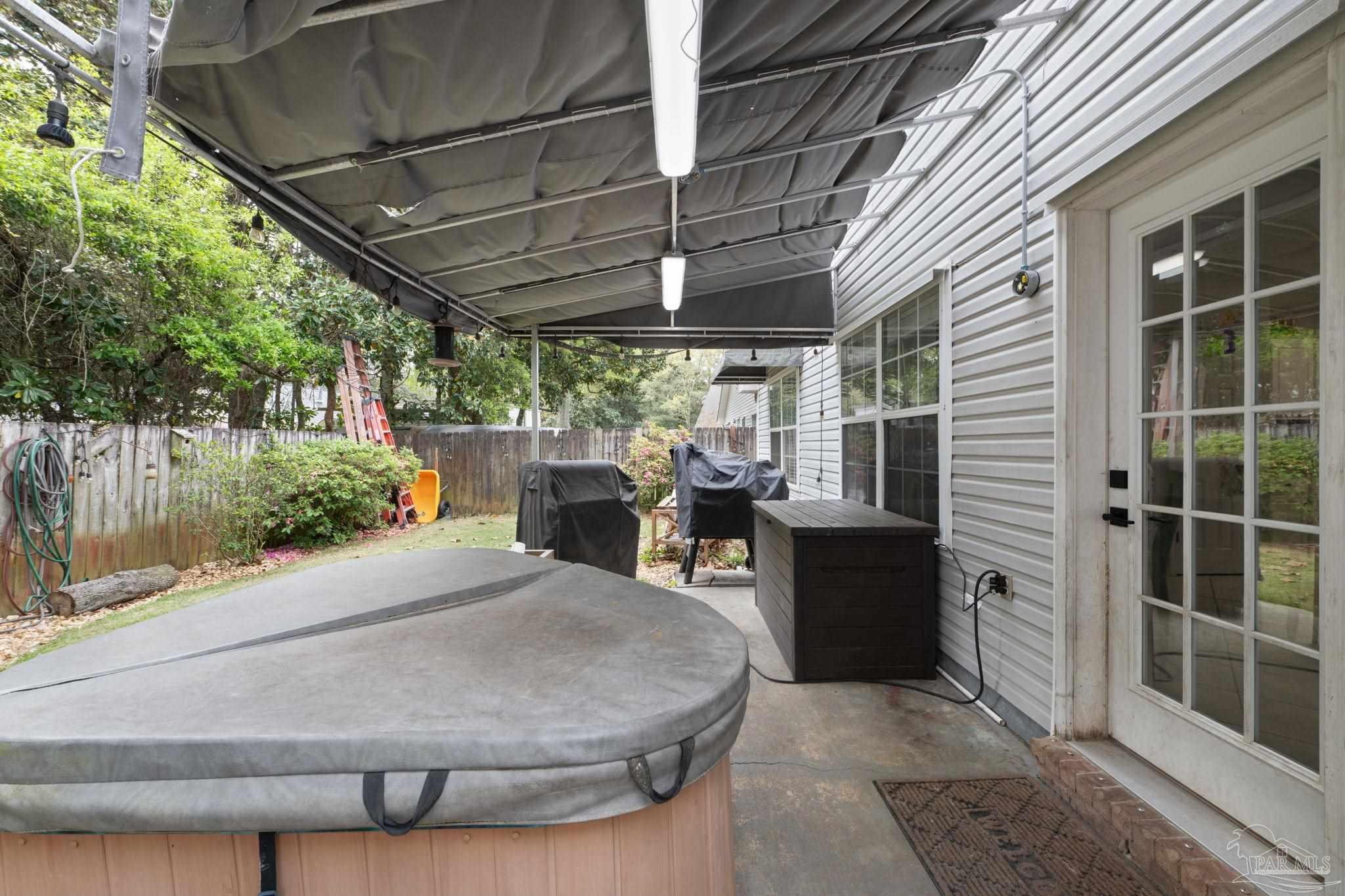 1786 Ivalea Cir