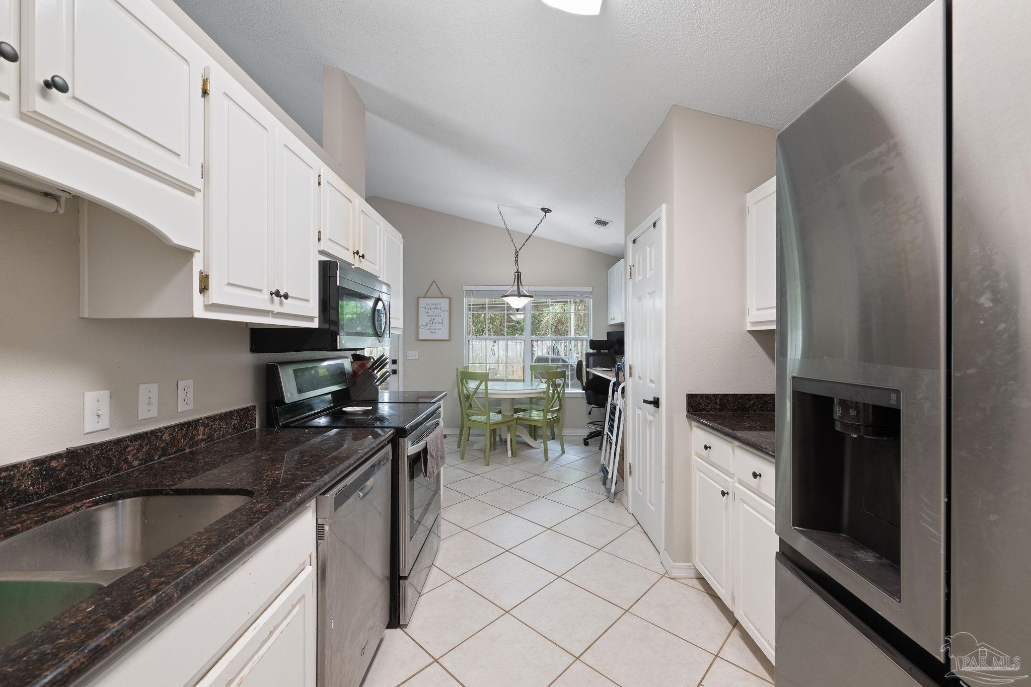 1786 Ivalea Cir