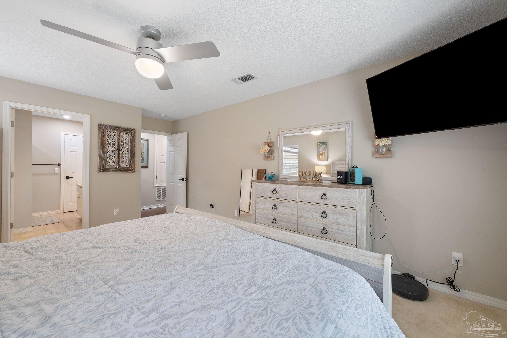 1786 Ivalea Cir