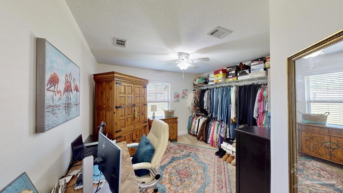 1639 Twin Pines Cir