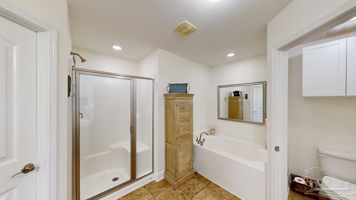 1639 Twin Pines Cir