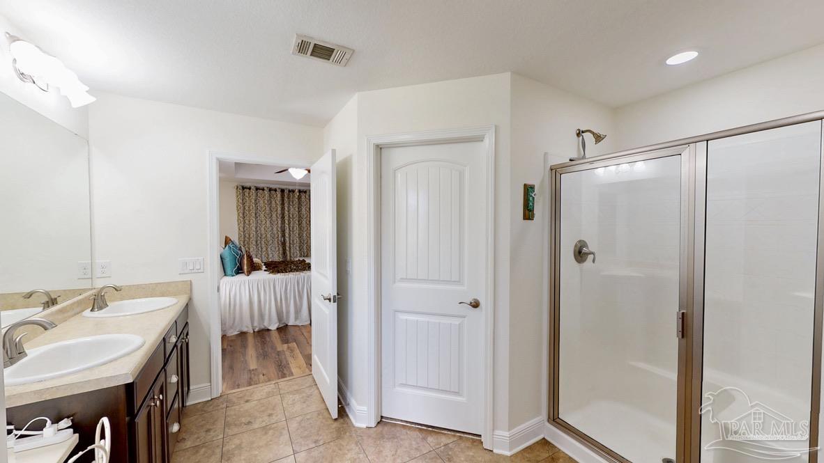 1639 Twin Pines Cir
