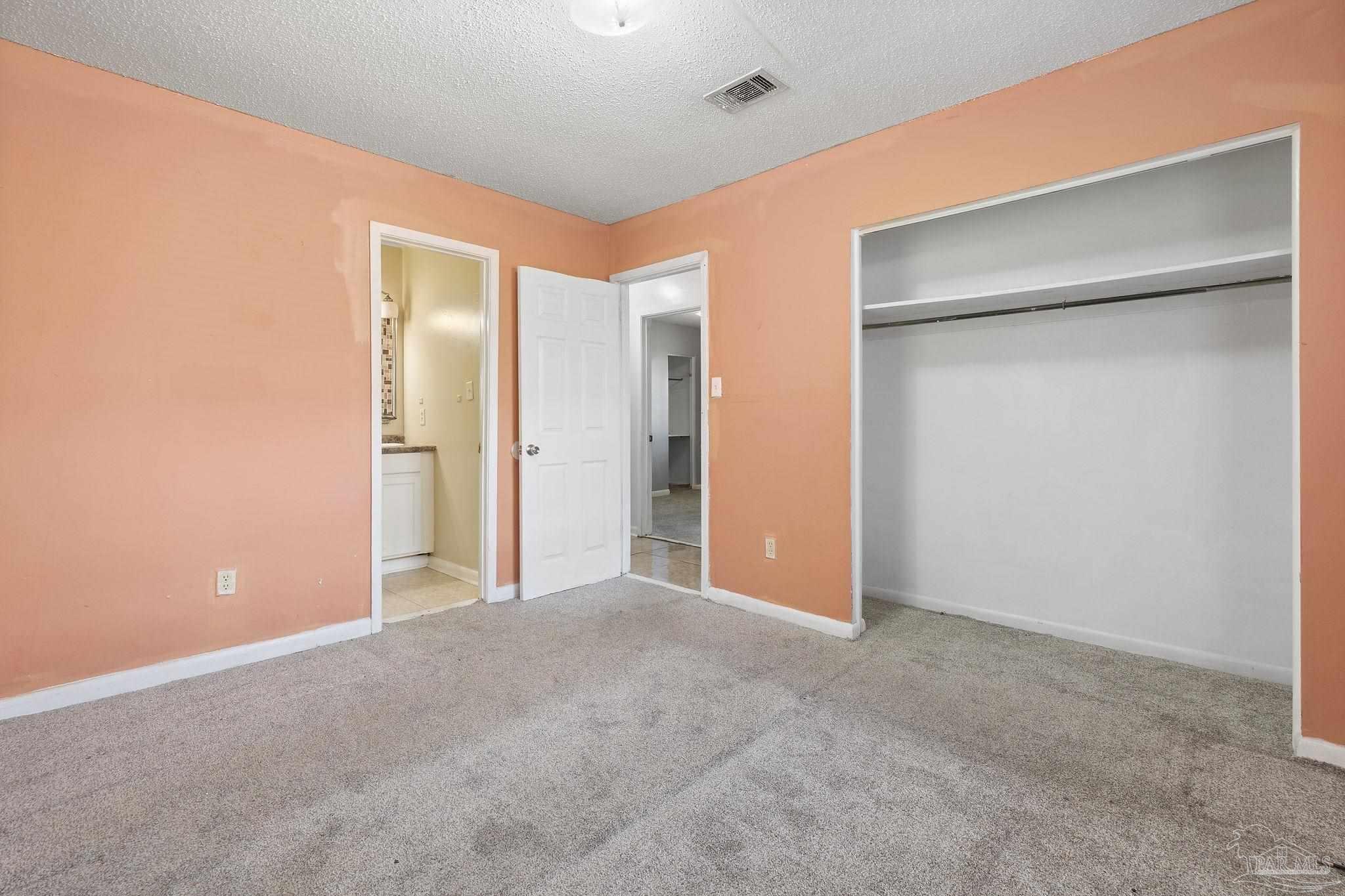 401 Ronda St