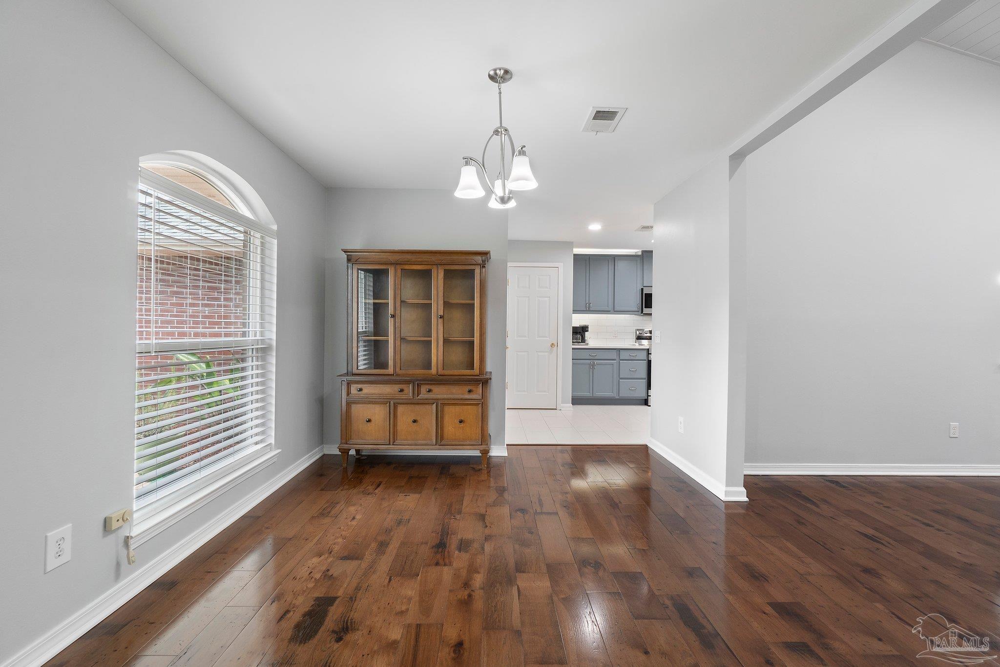 1052 Ashley Rd