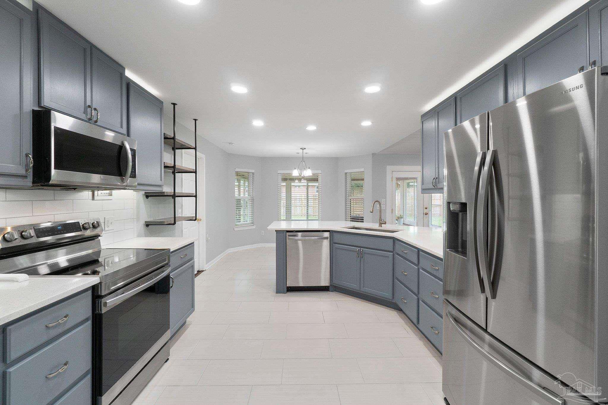 1052 Ashley Rd
