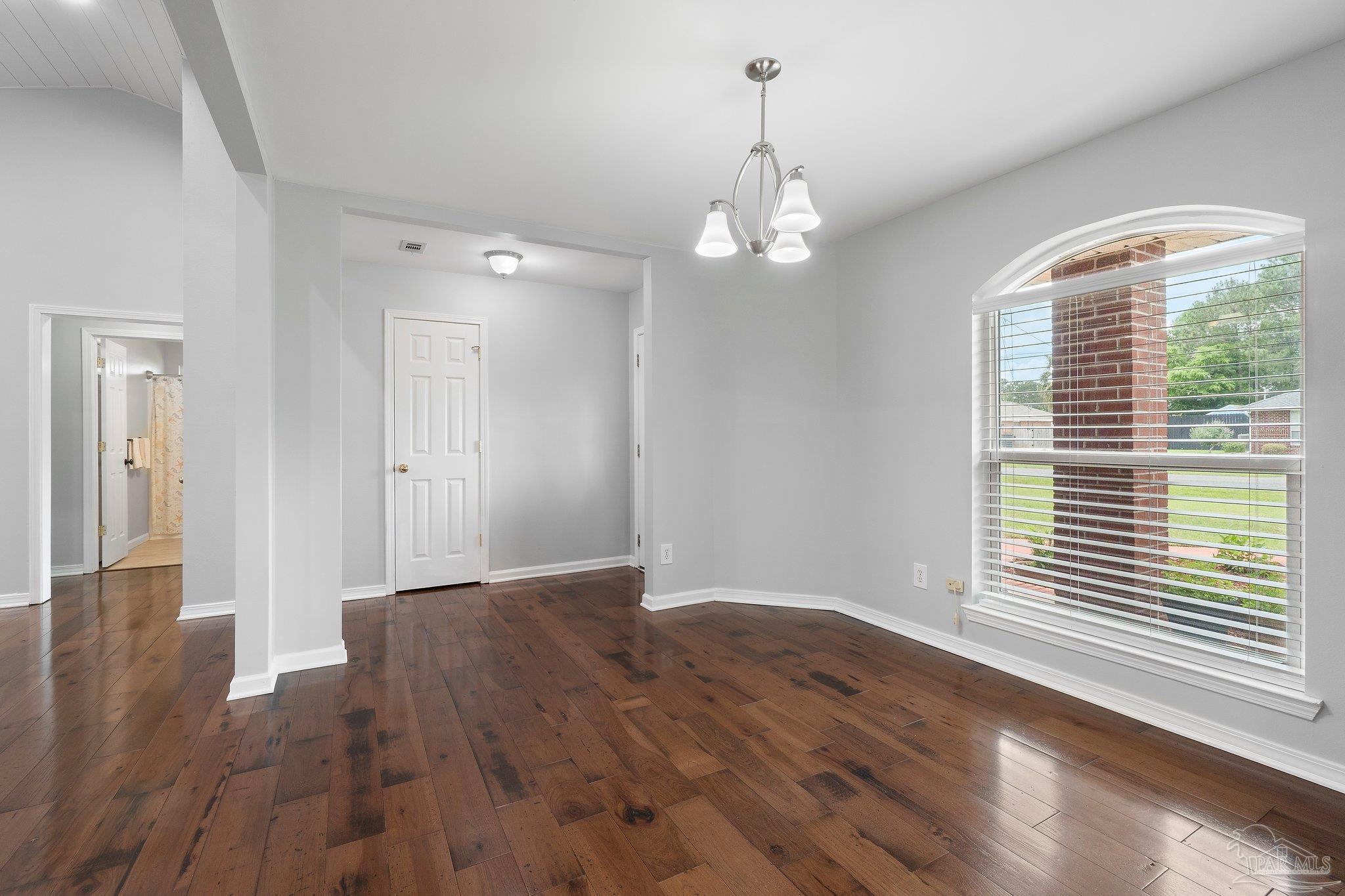 1052 Ashley Rd