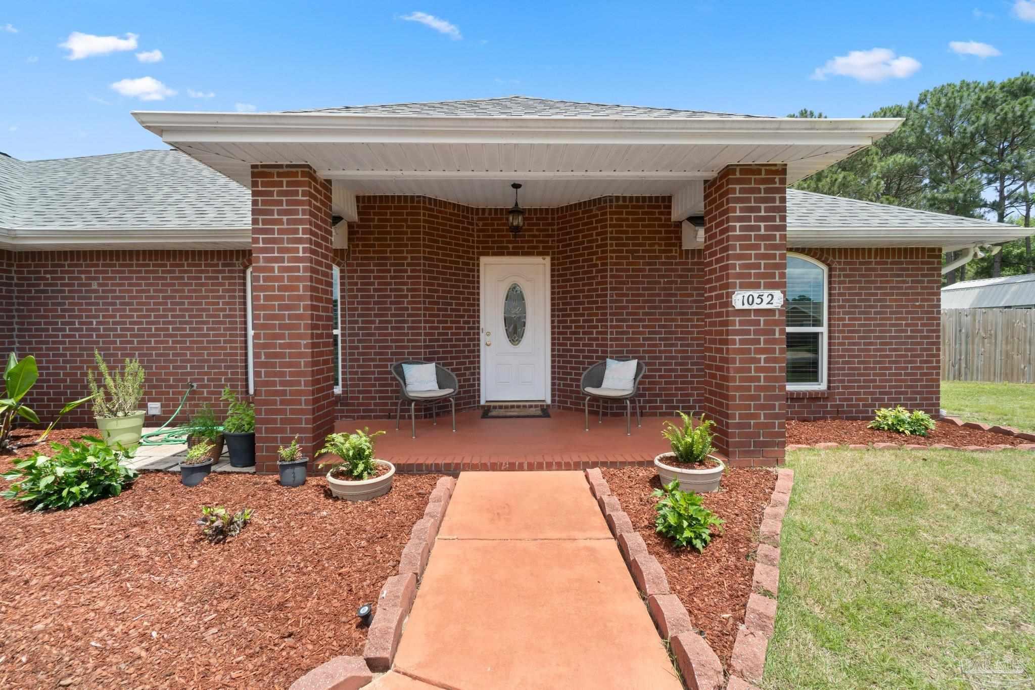 1052 Ashley Rd