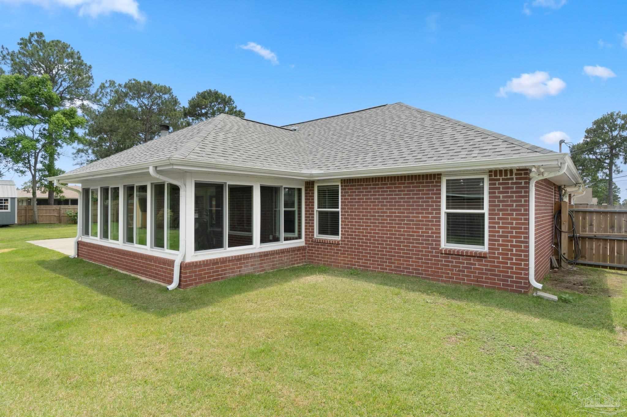 1052 Ashley Rd