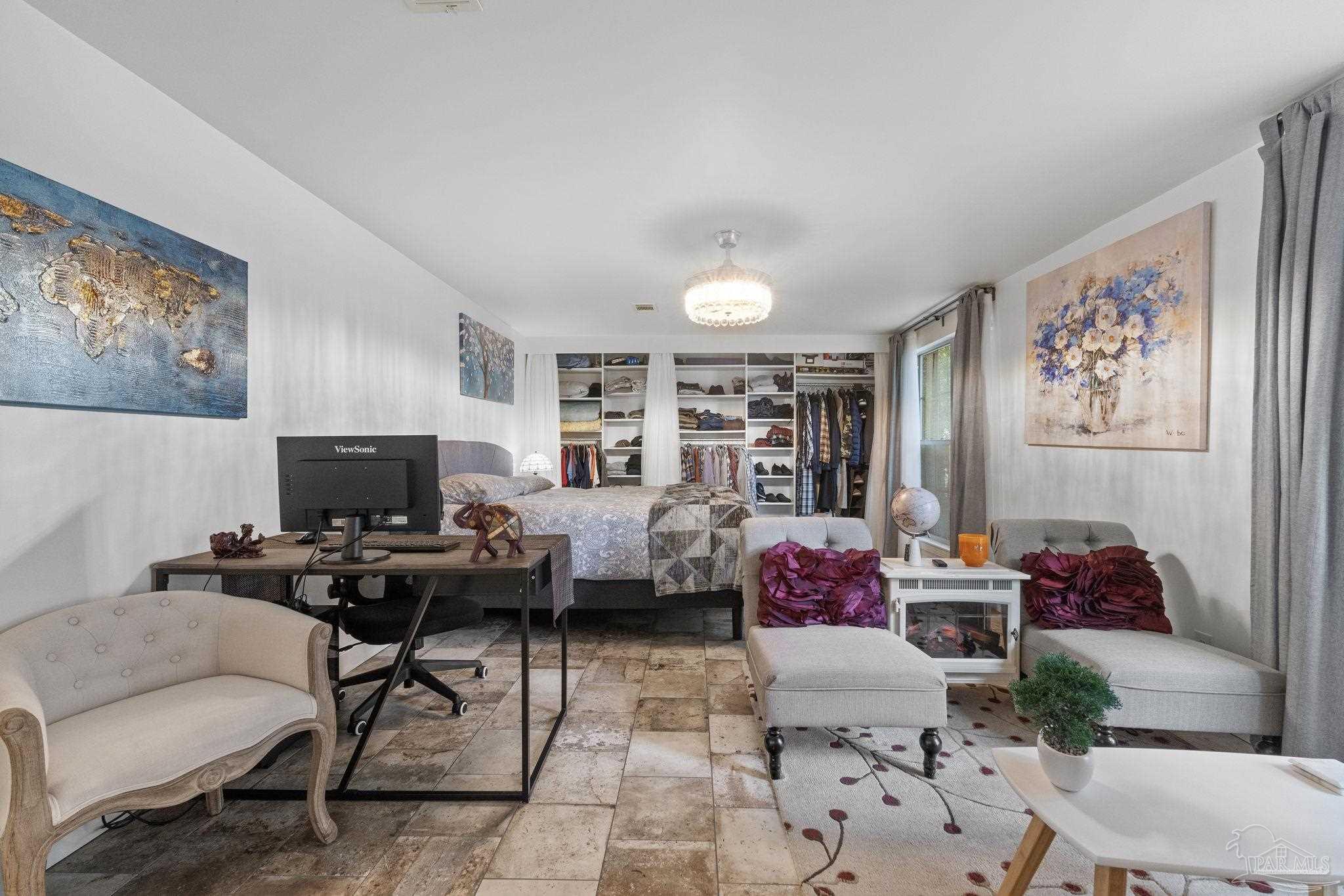 12337 Ailanthus Dr