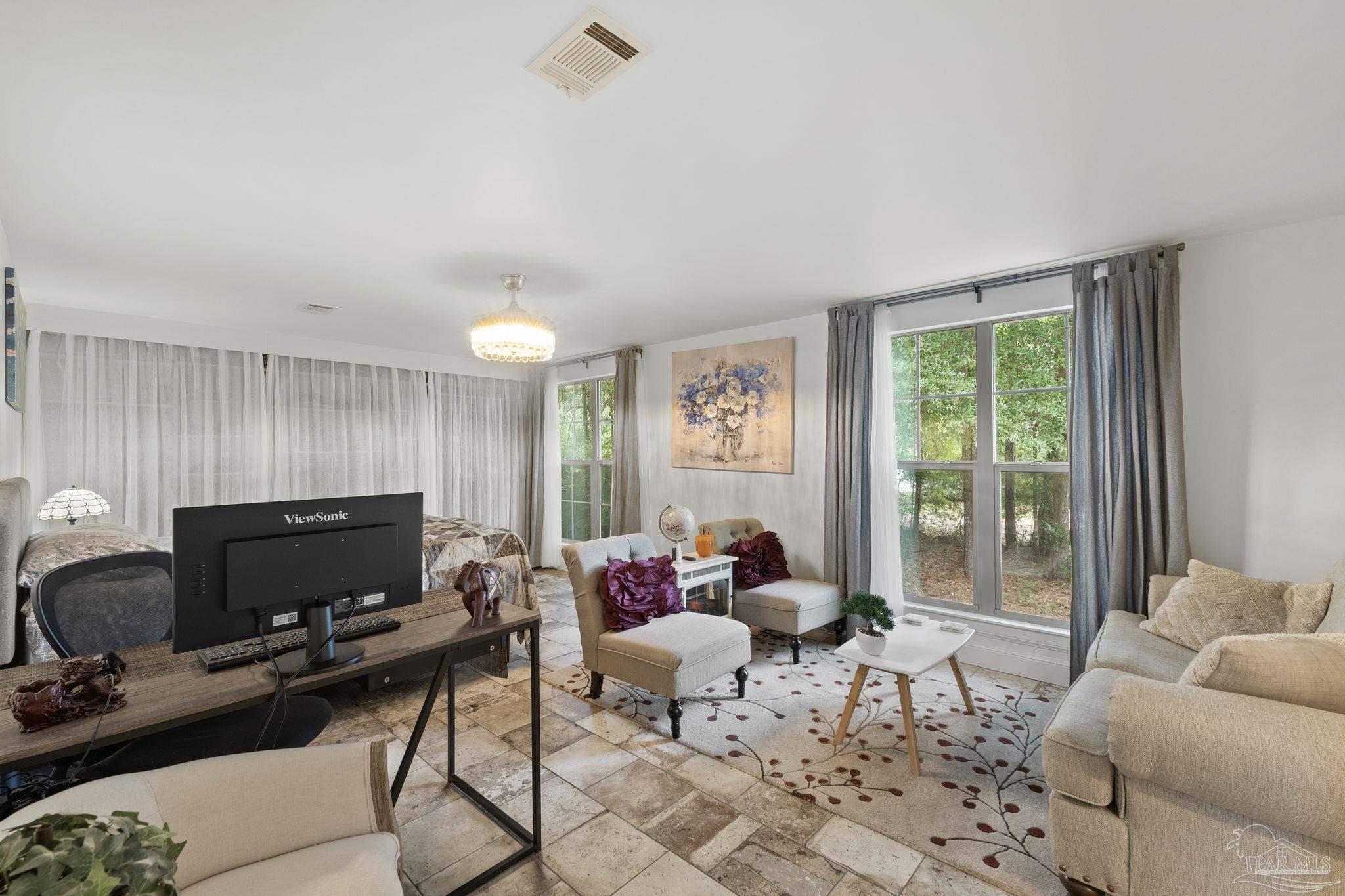 12337 Ailanthus Dr