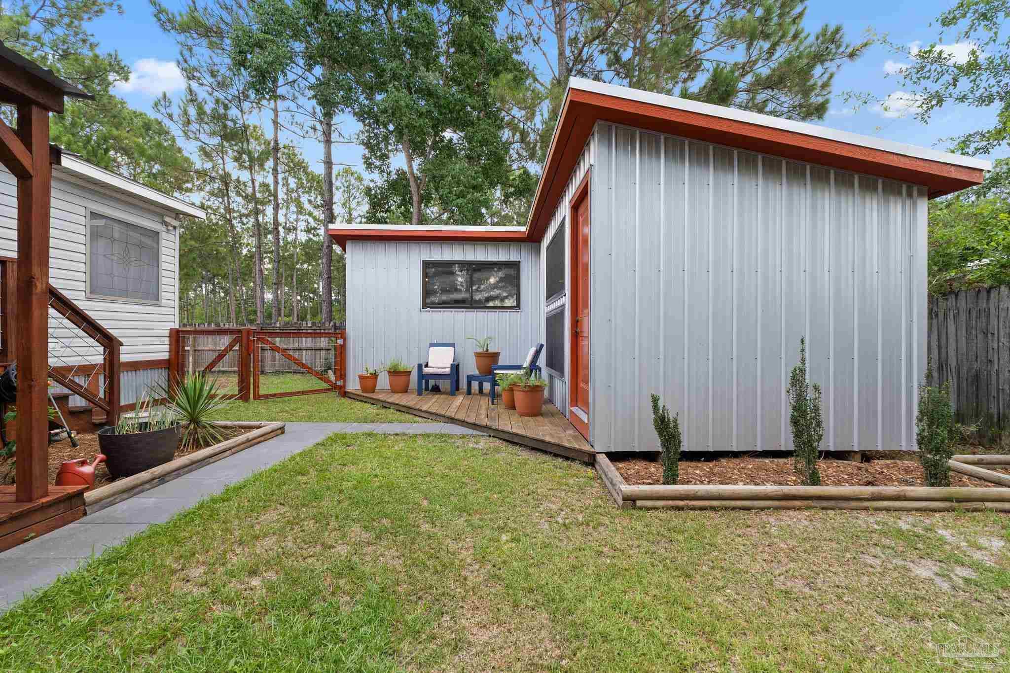 12337 Ailanthus Dr