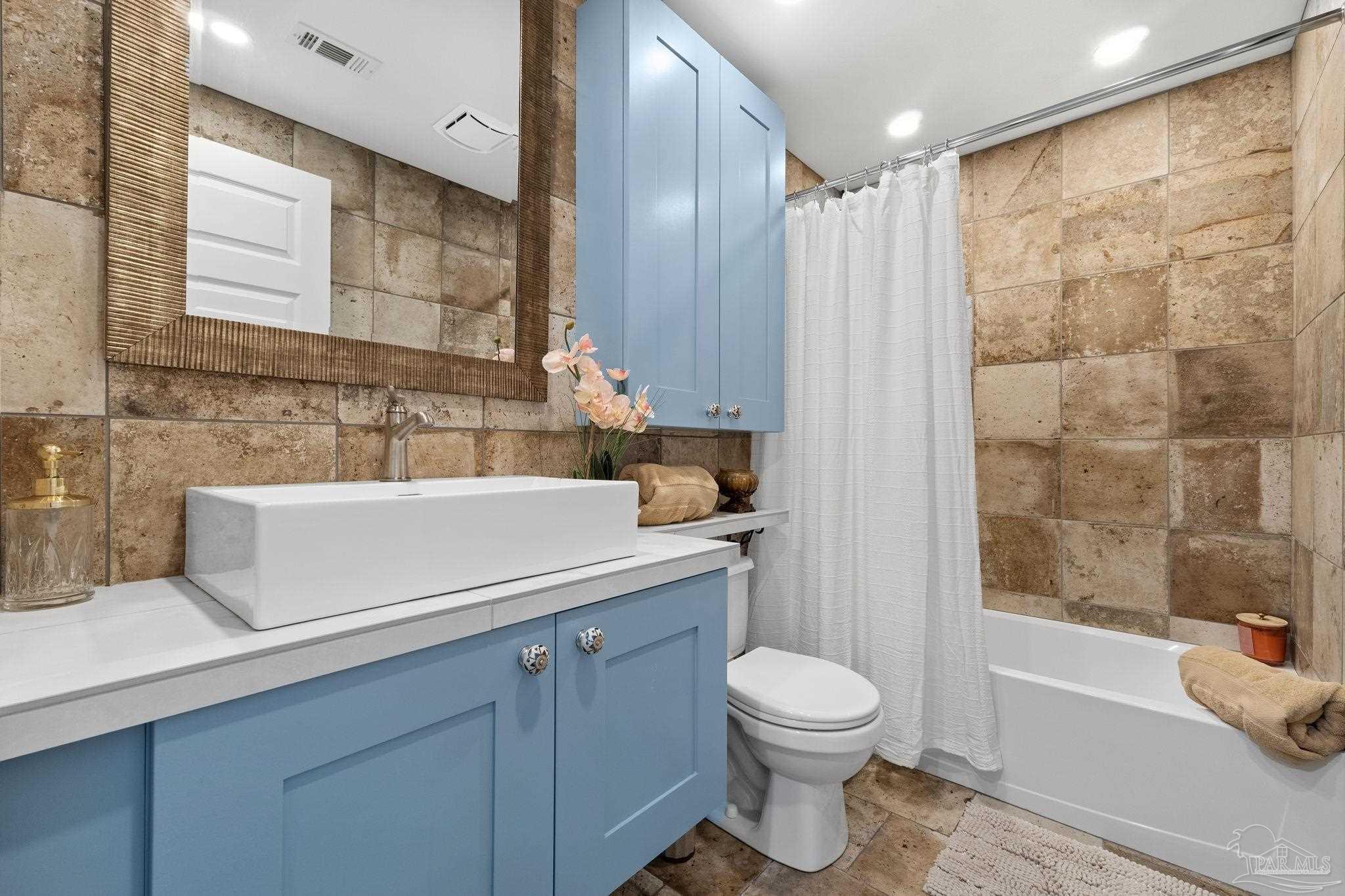 12337 Ailanthus Dr
