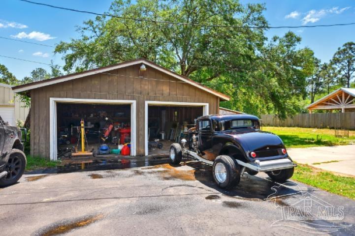 2738 Garcon Point Rd