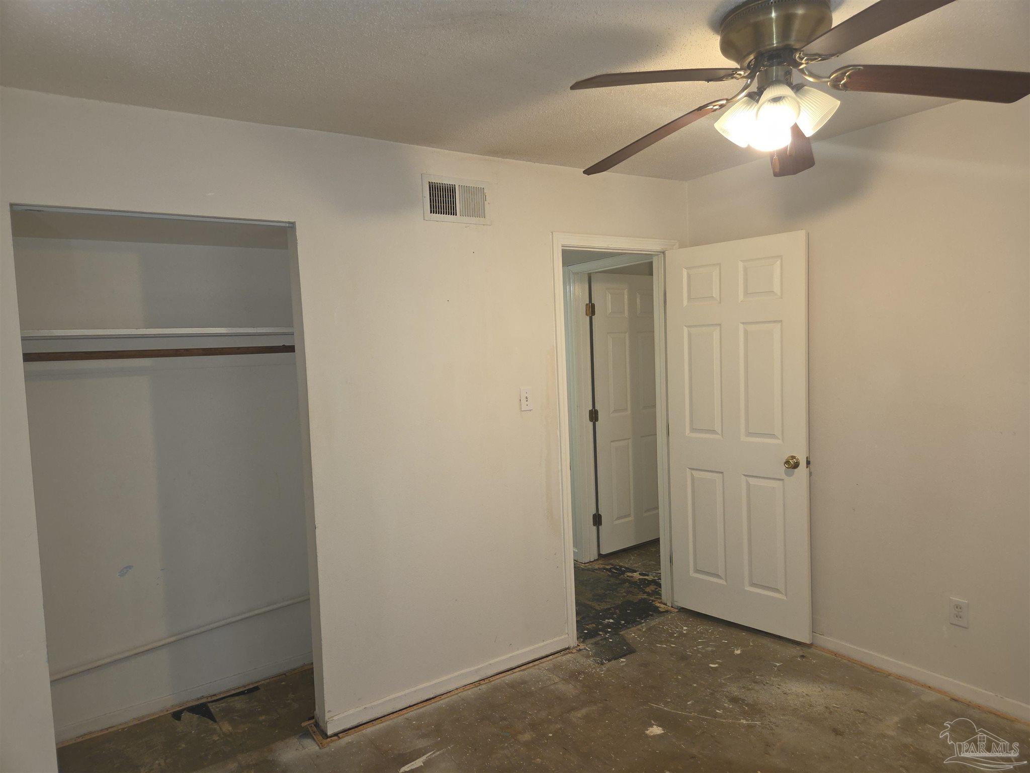 1004 Medford Ave