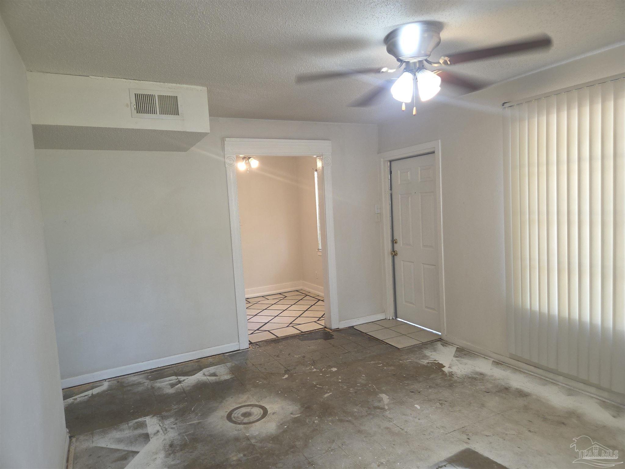 1004 Medford Ave