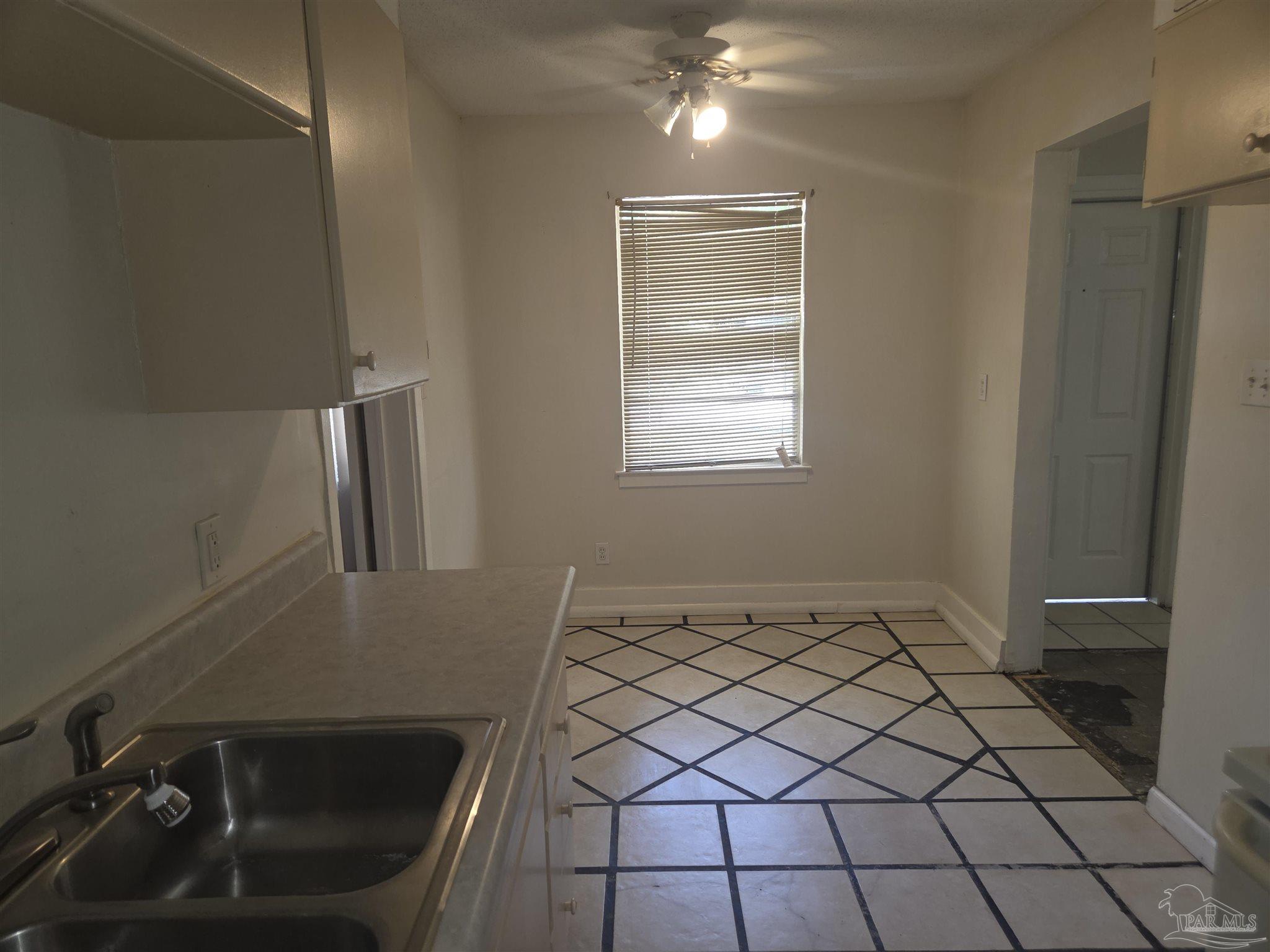 1004 Medford Ave