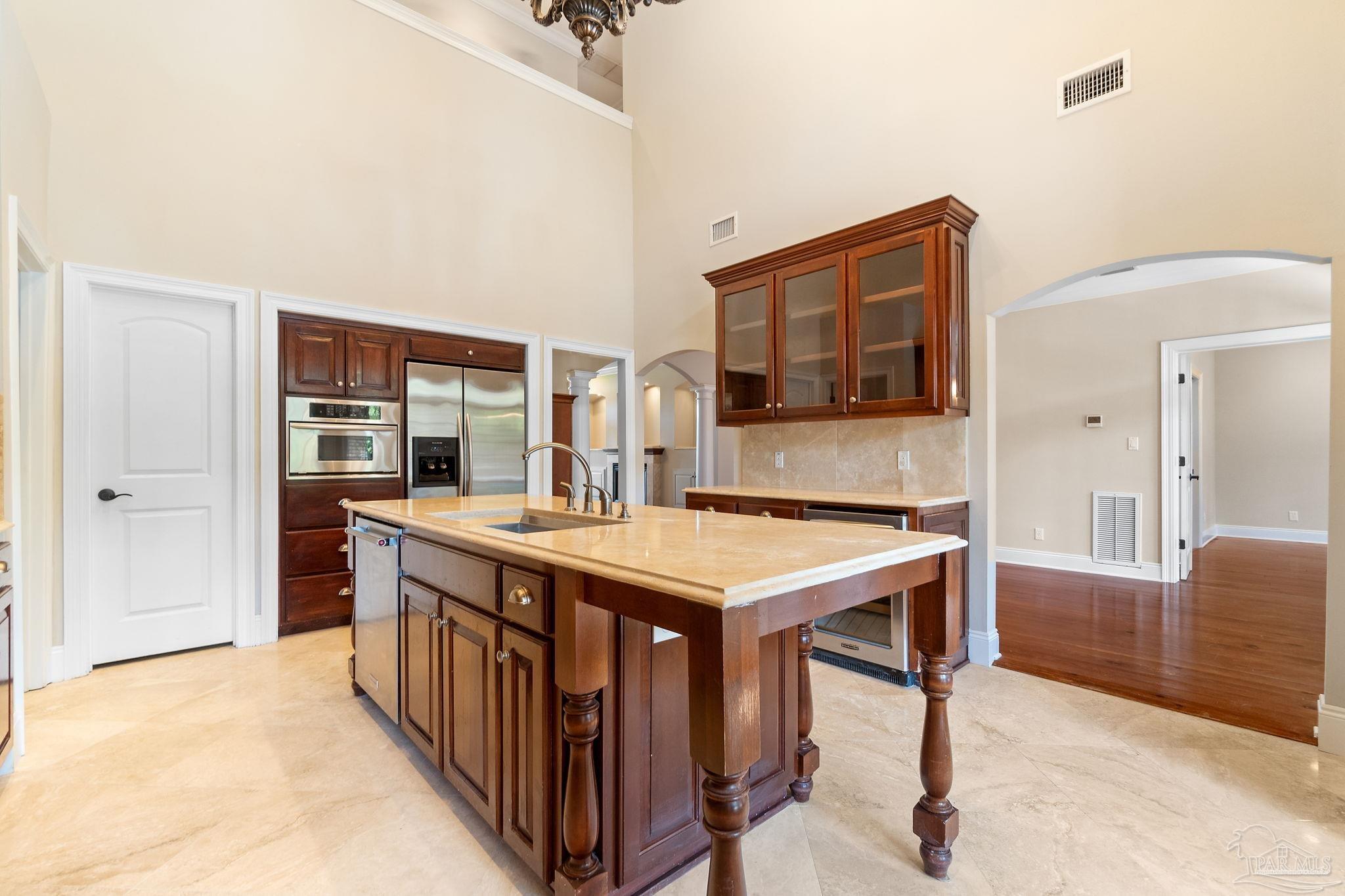 3869 Paradise Bay Dr