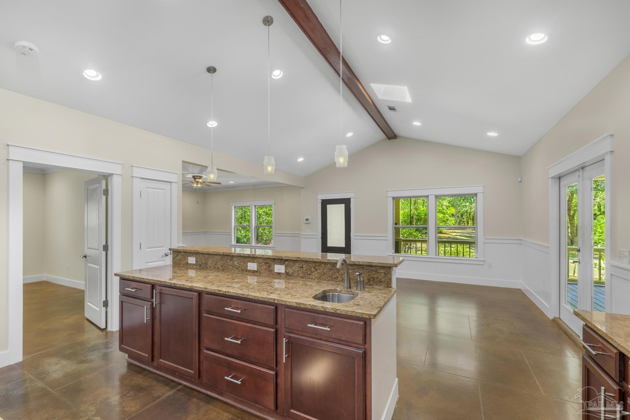 7515 Whiting Acres Ln