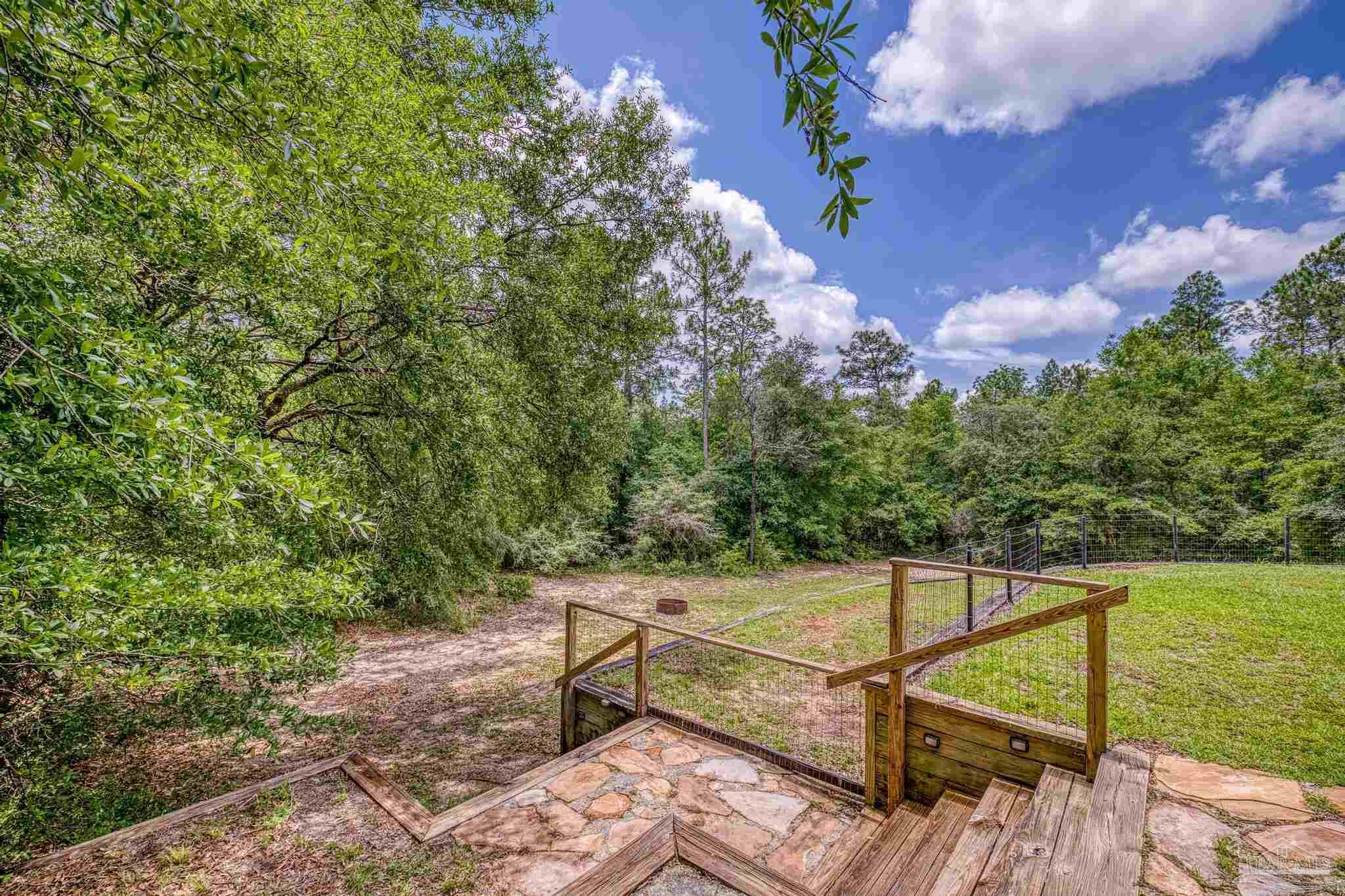 7515 Whiting Acres Ln