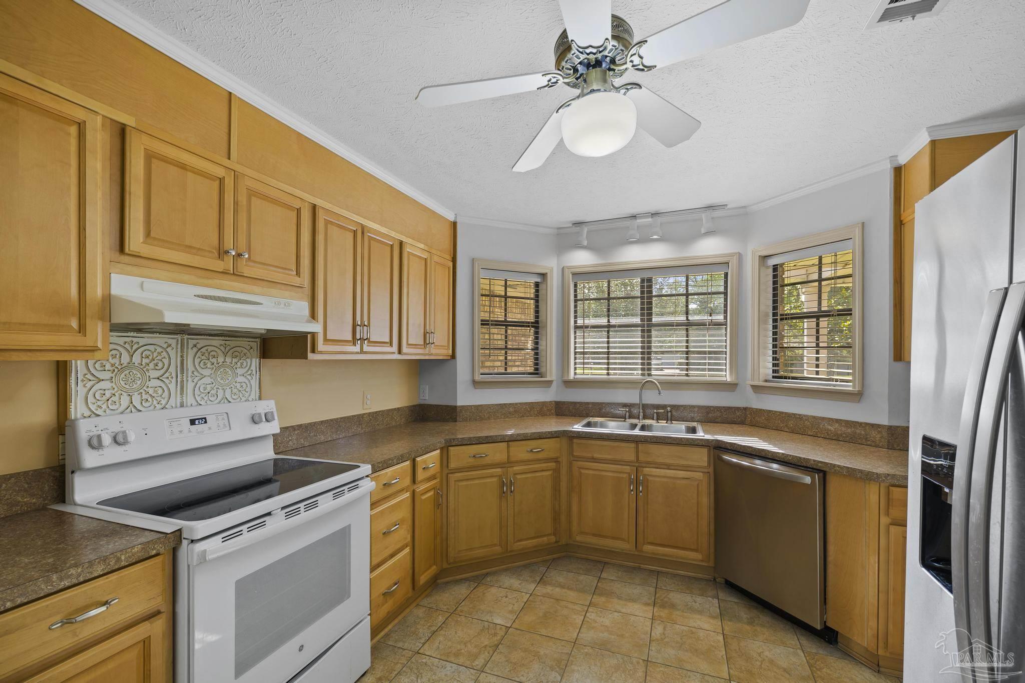 5013 Ponitz Pkwy