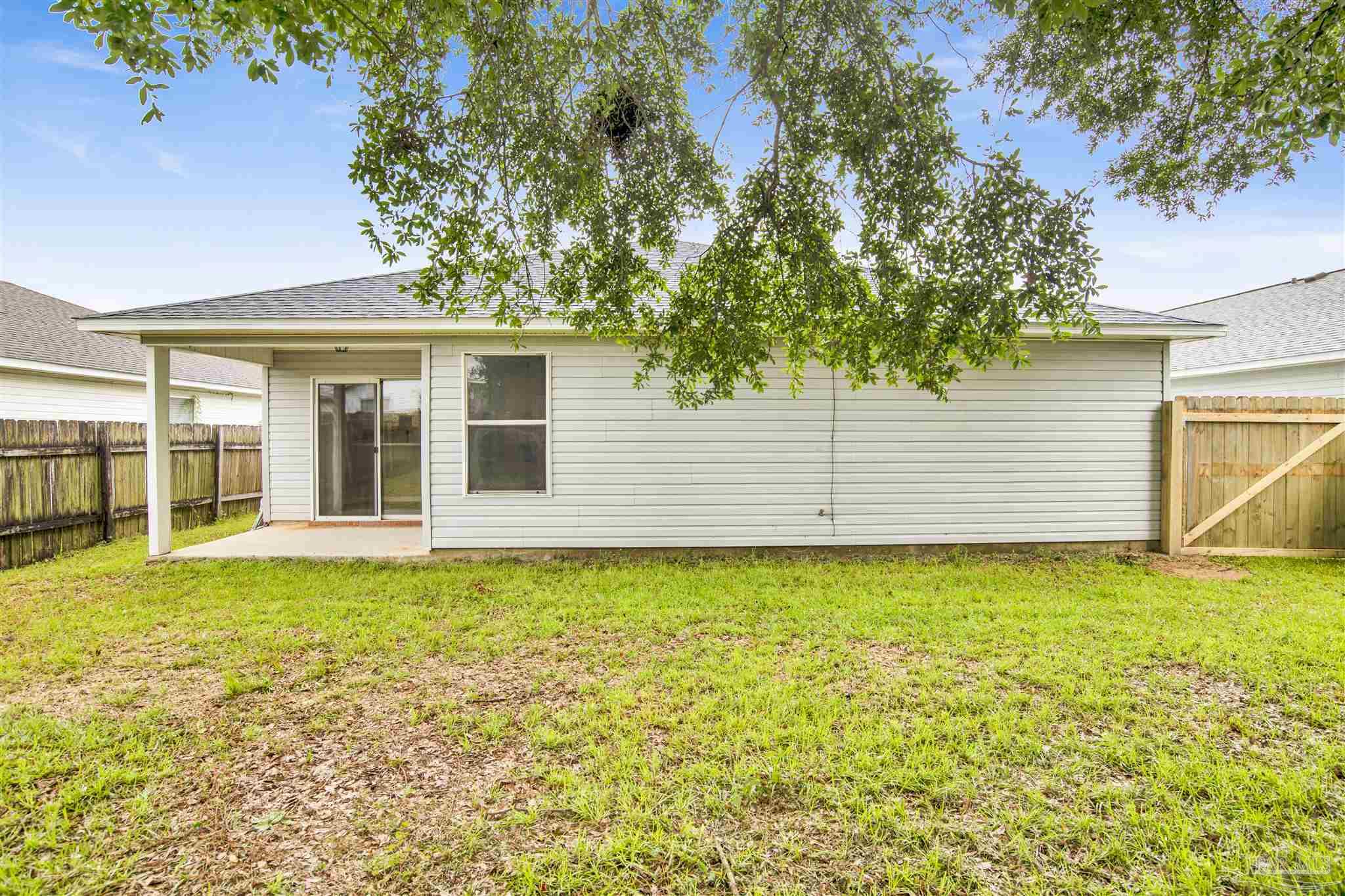 516 Desert Oak Dr