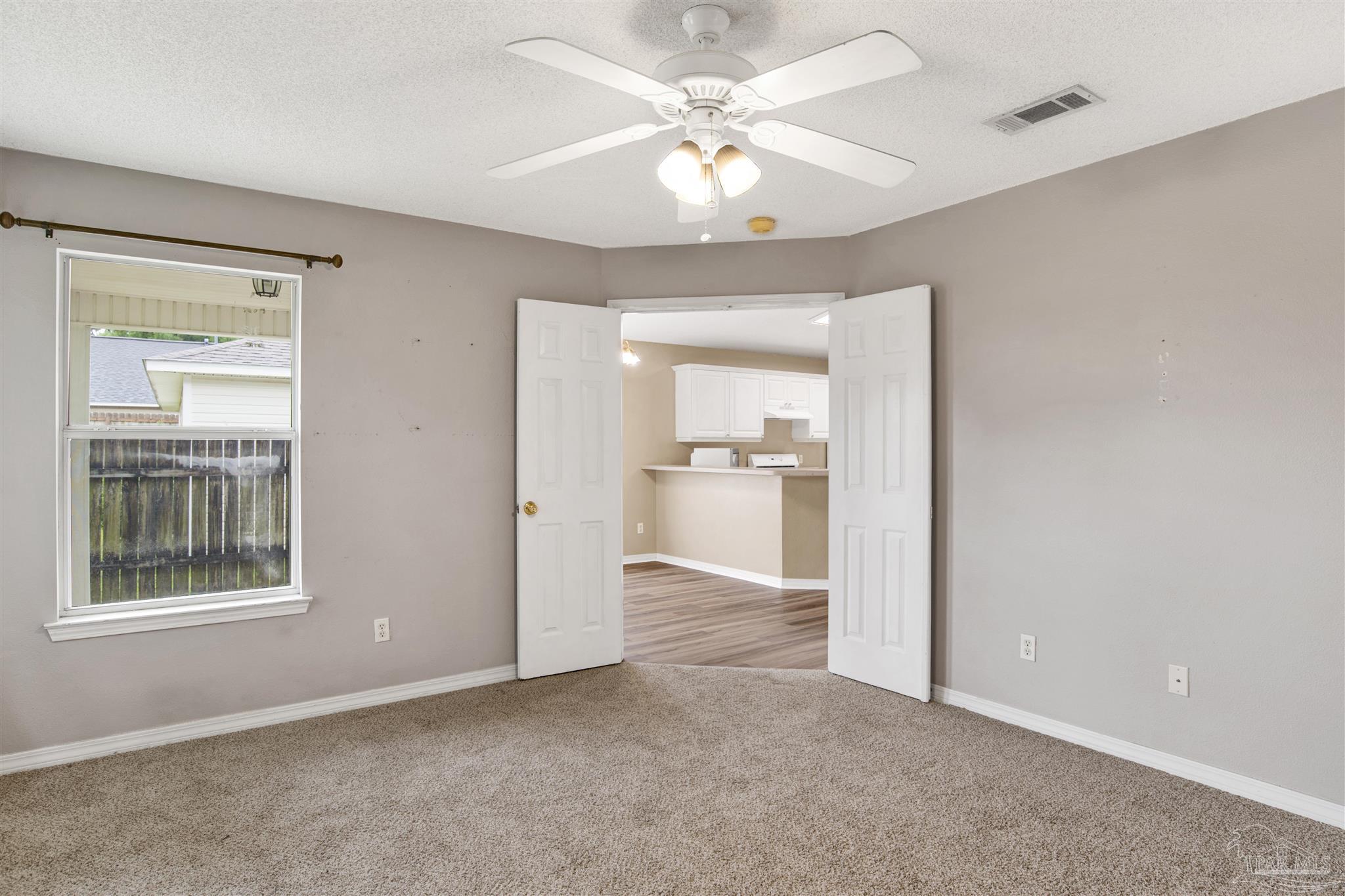516 Desert Oak Dr