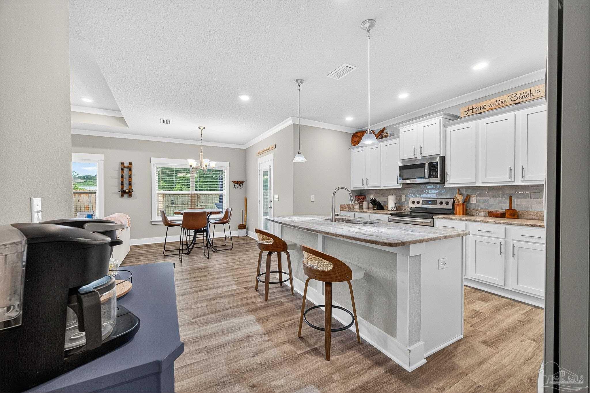 6608 Covington Cir