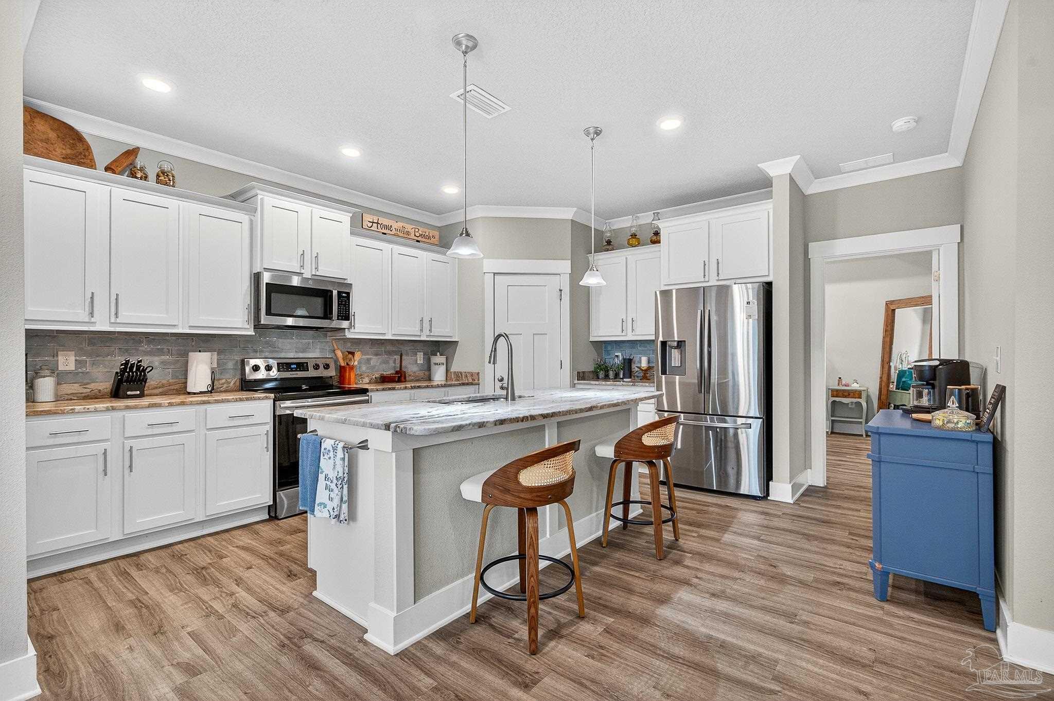 6608 Covington Cir