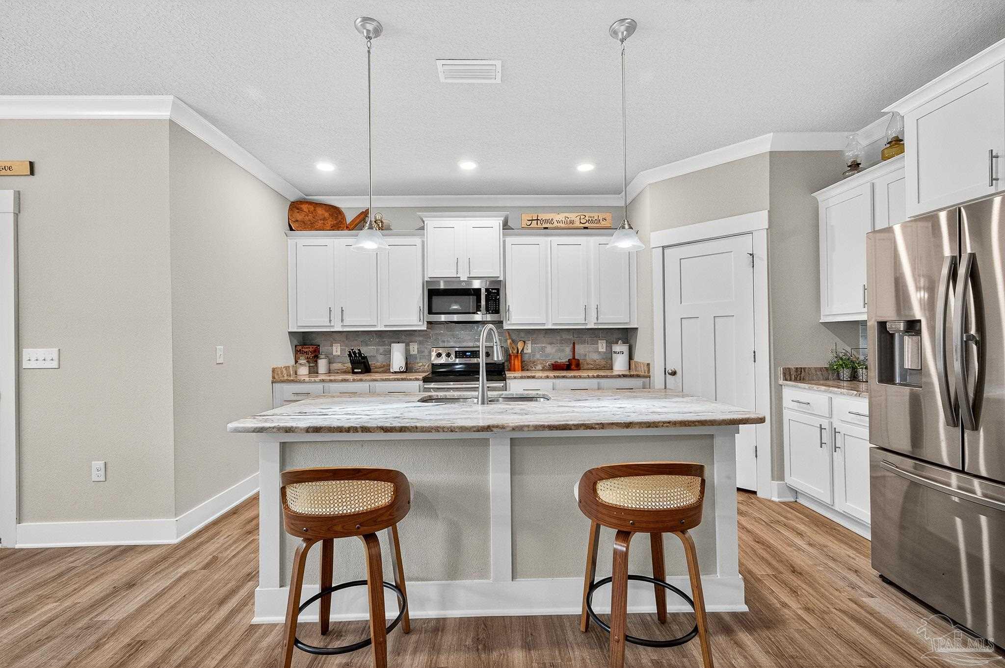 6608 Covington Cir