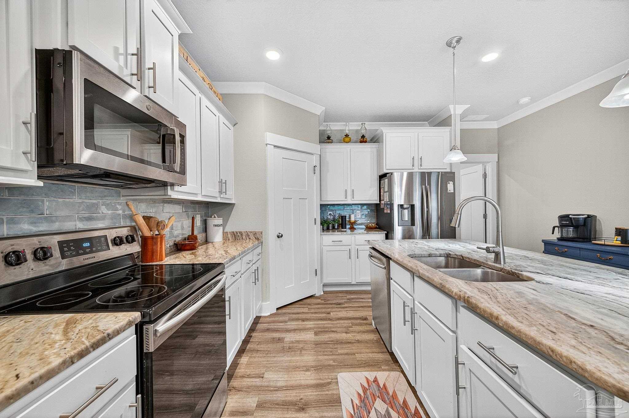 6608 Covington Cir