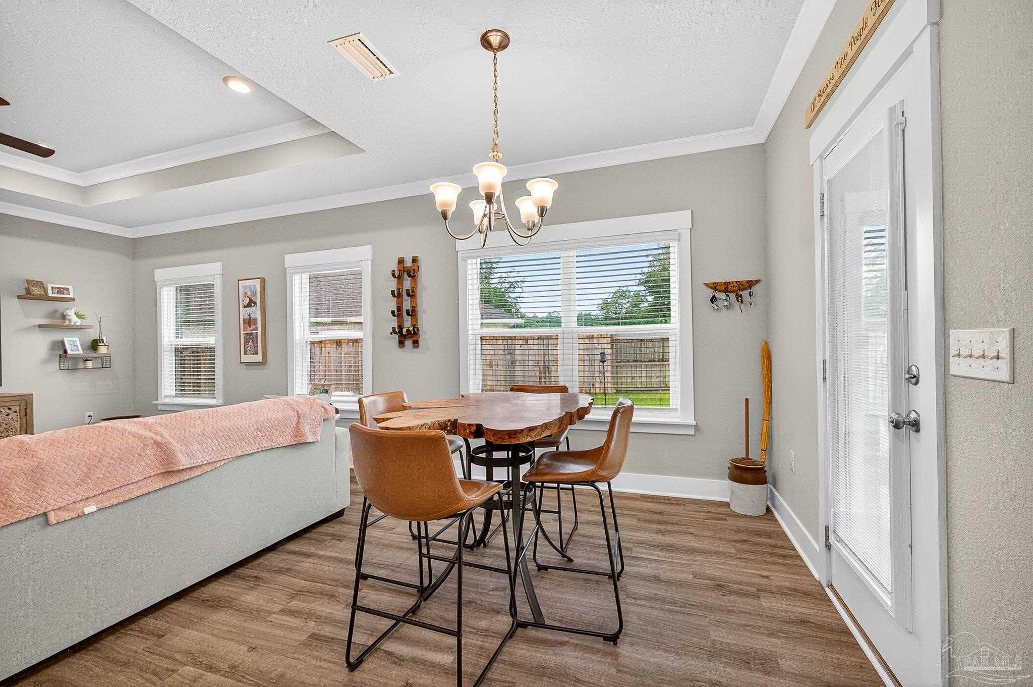 6608 Covington Cir