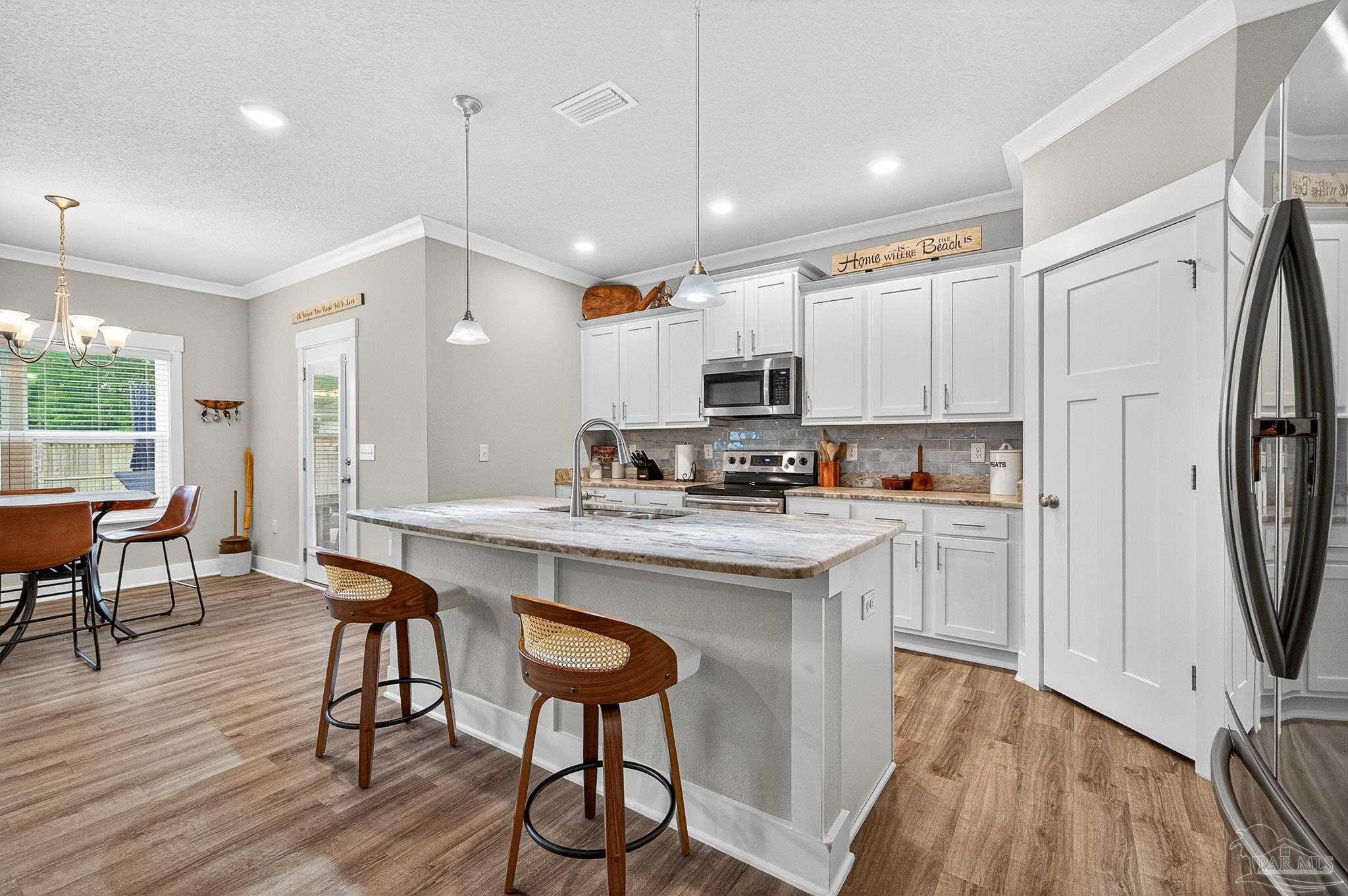 6608 Covington Cir