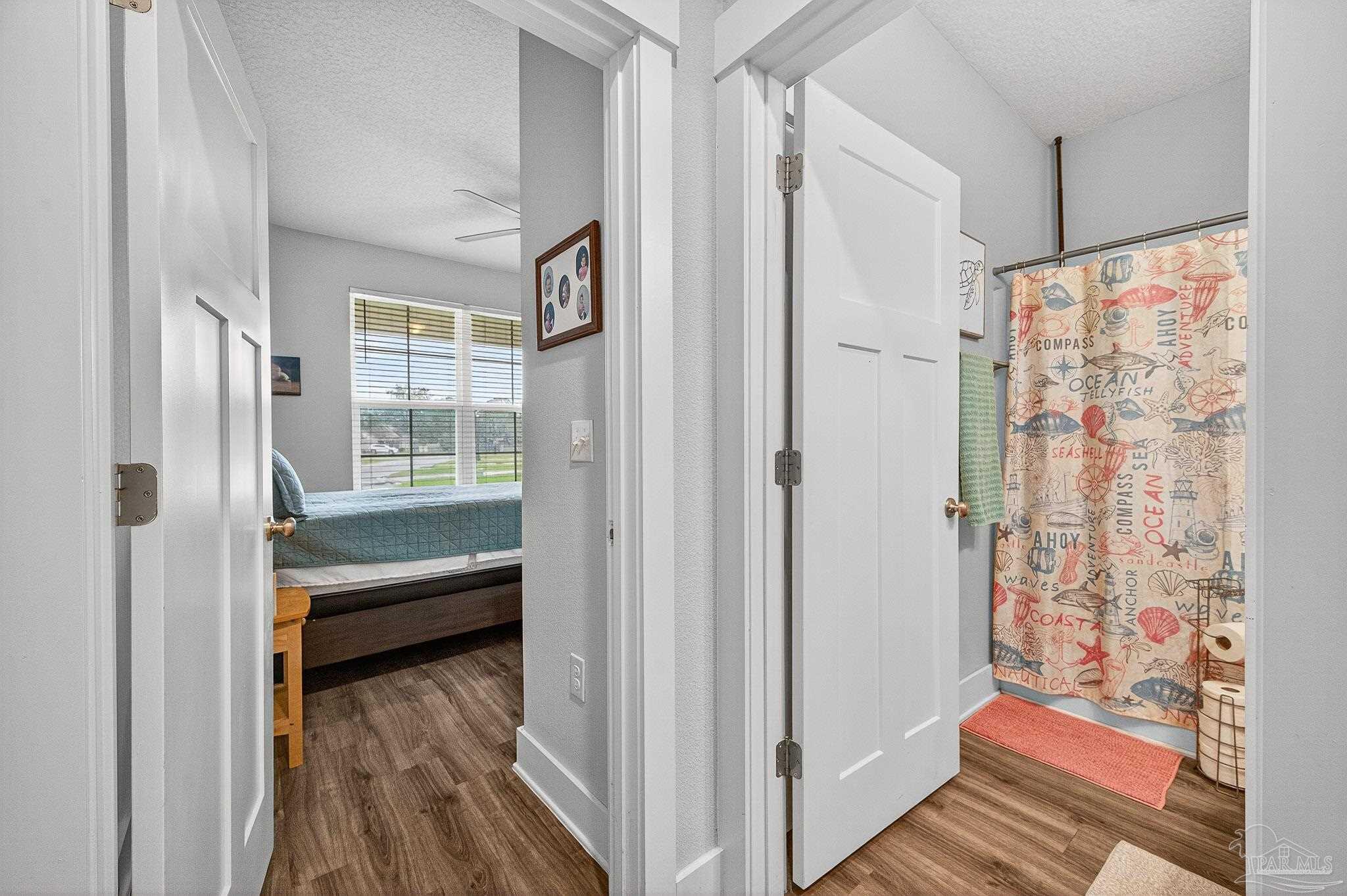 6608 Covington Cir