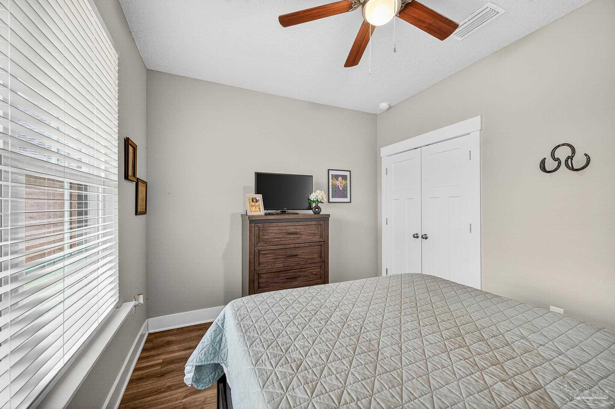 6608 Covington Cir