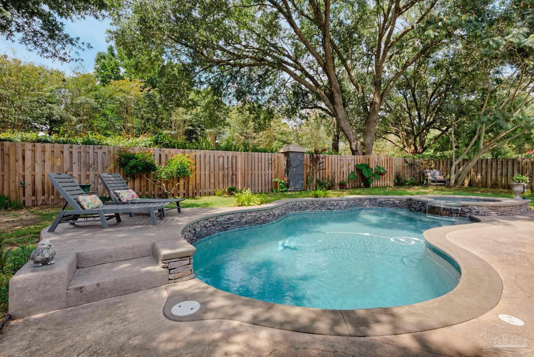 1605 Kinsale Dr