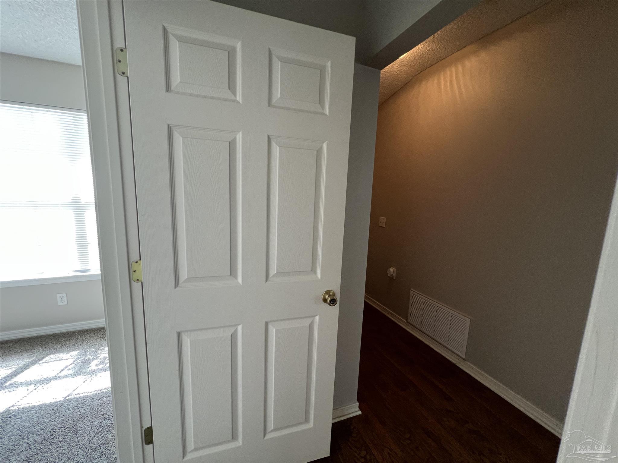 8121 Heirloom Dr