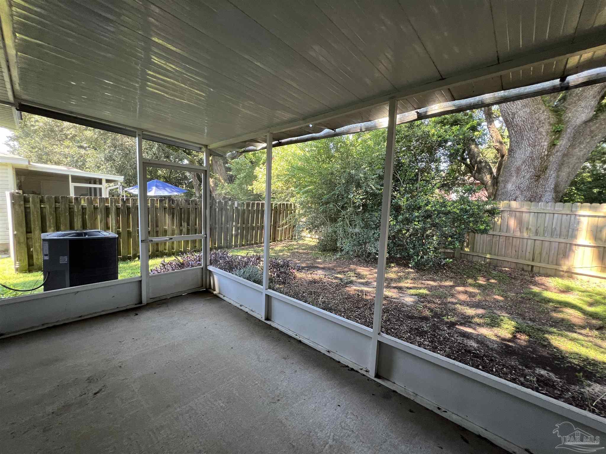 8121 Heirloom Dr