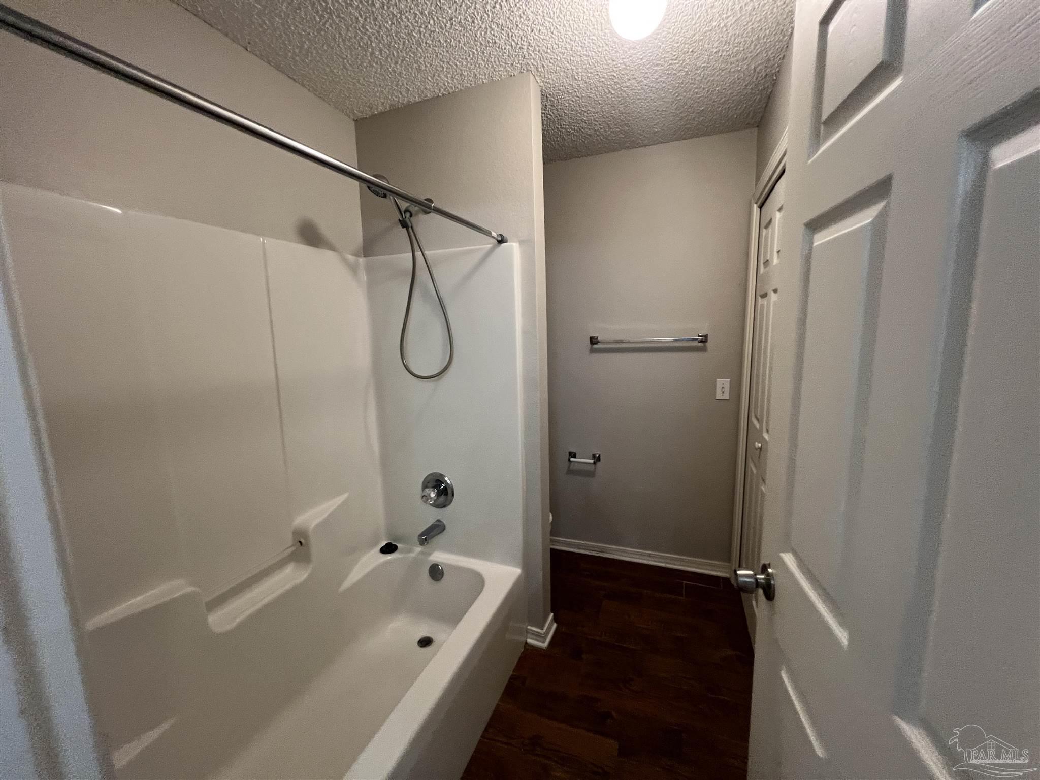 8121 Heirloom Dr
